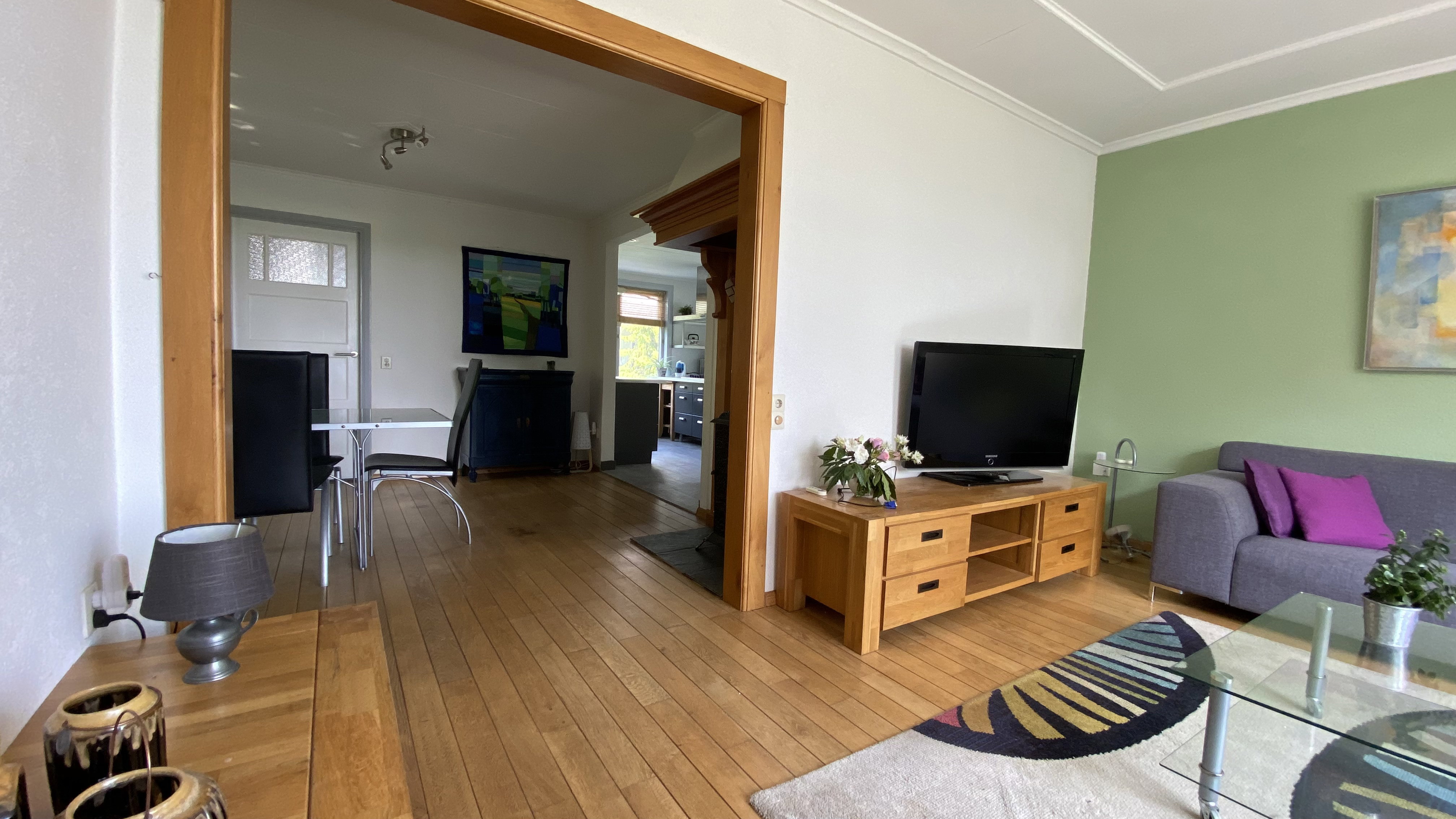 - image: 16