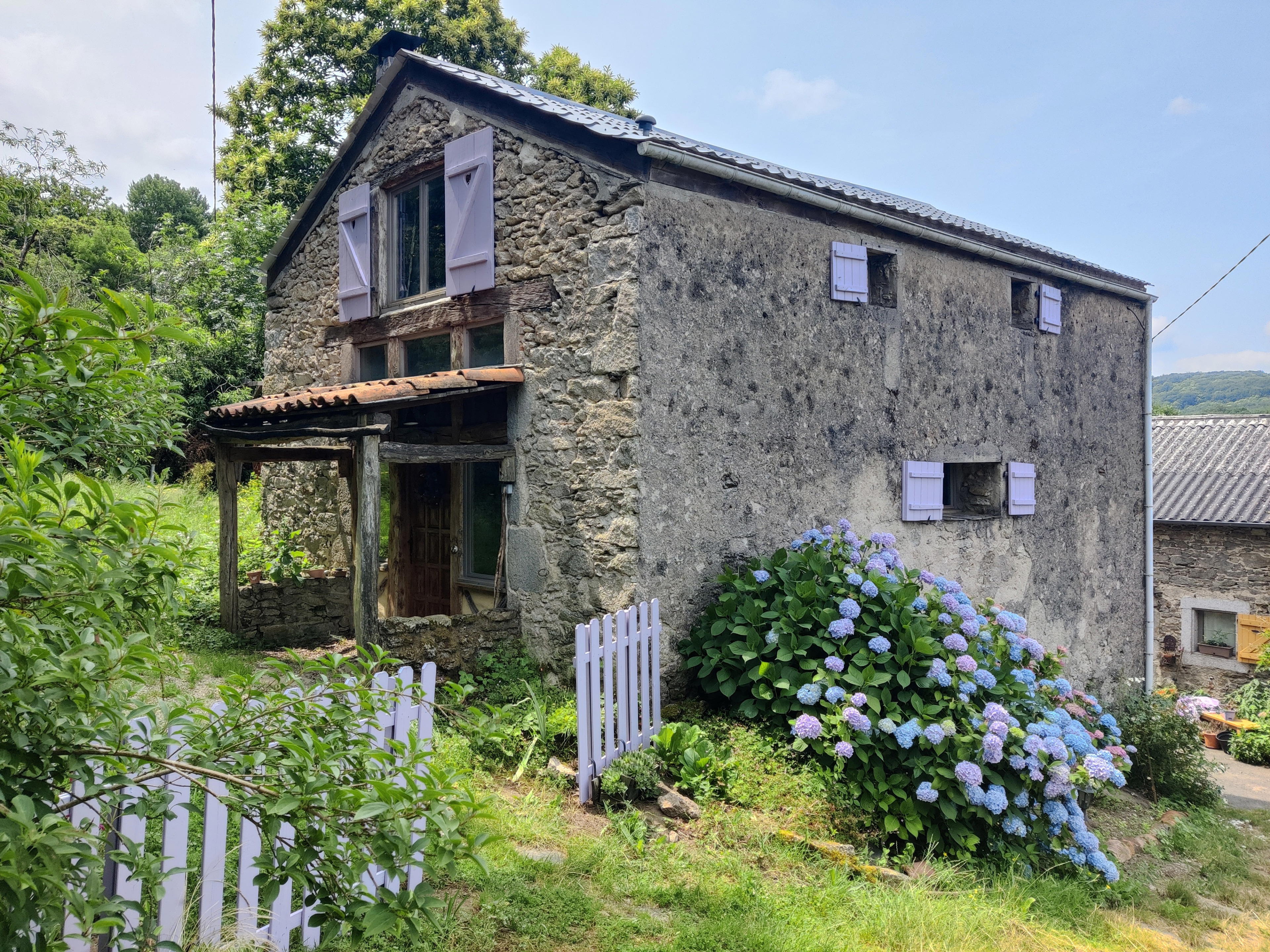 Nature house in Le Bez