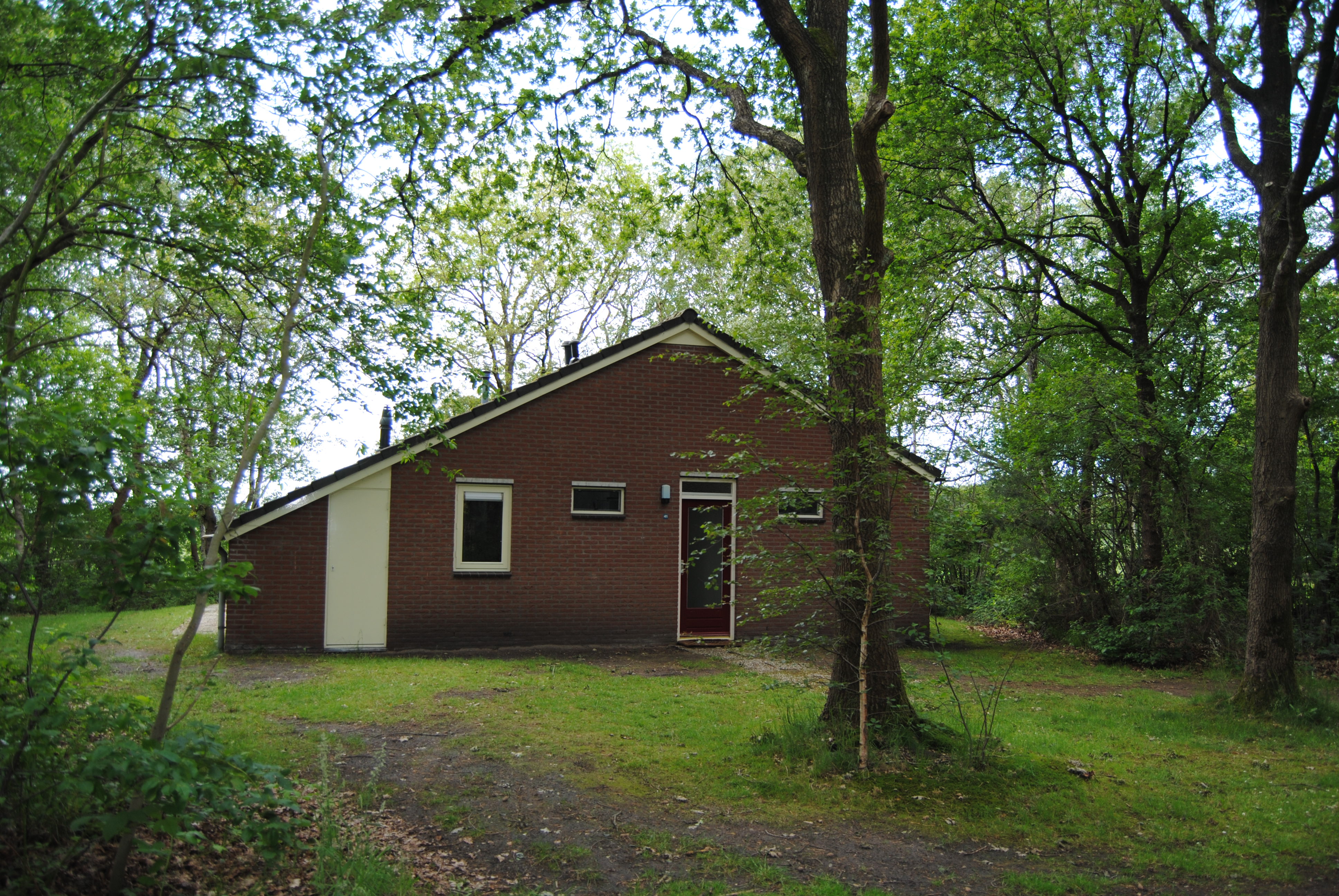 Naturhäuschen in Ruinen