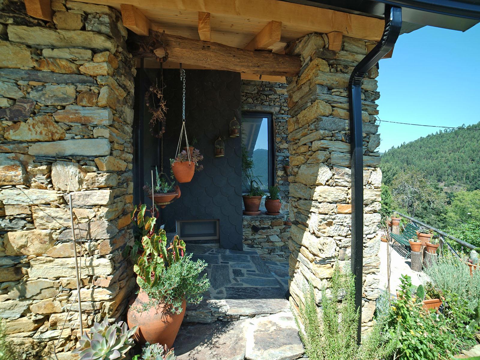 - image: 14