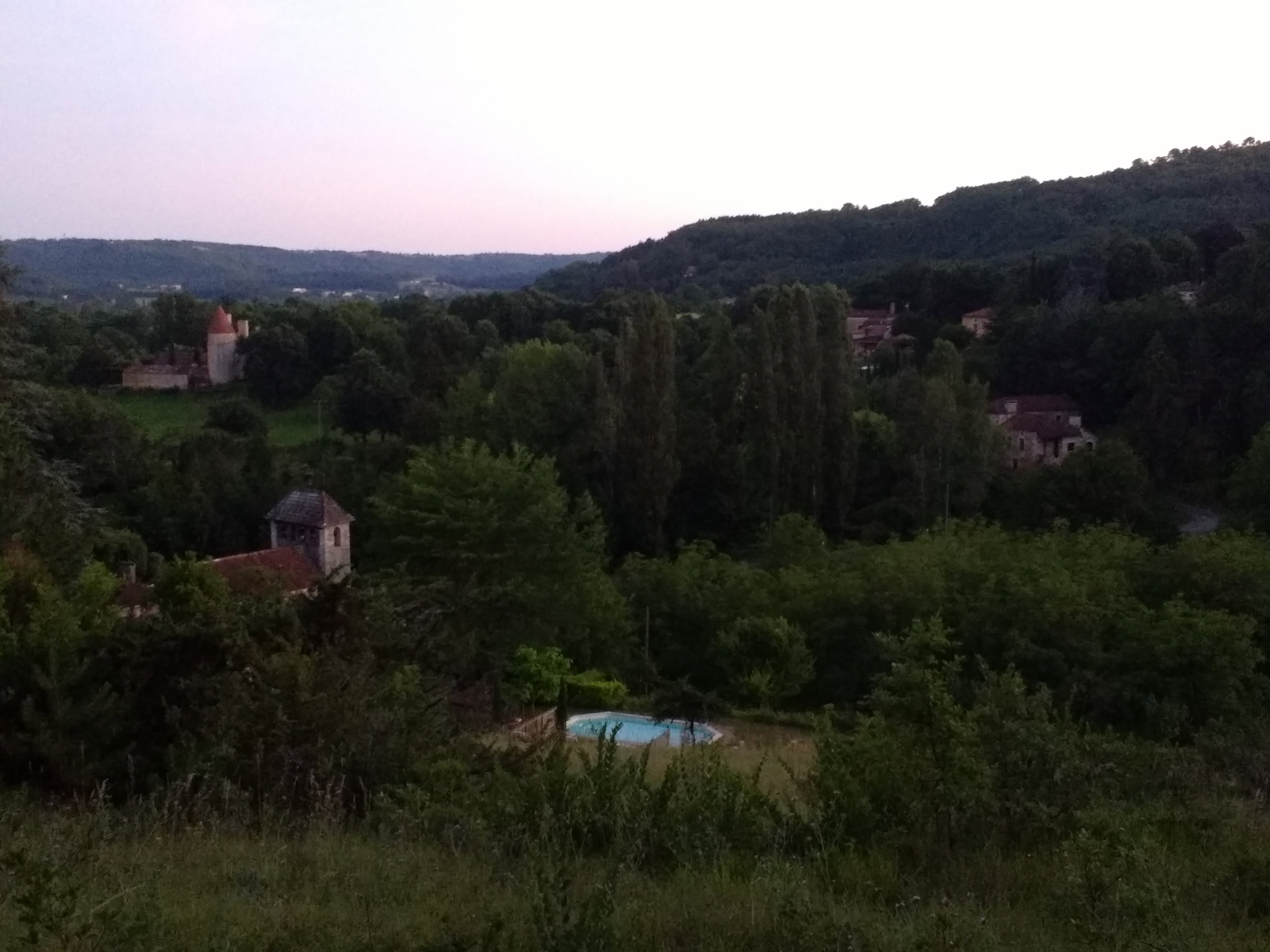 - image: 22