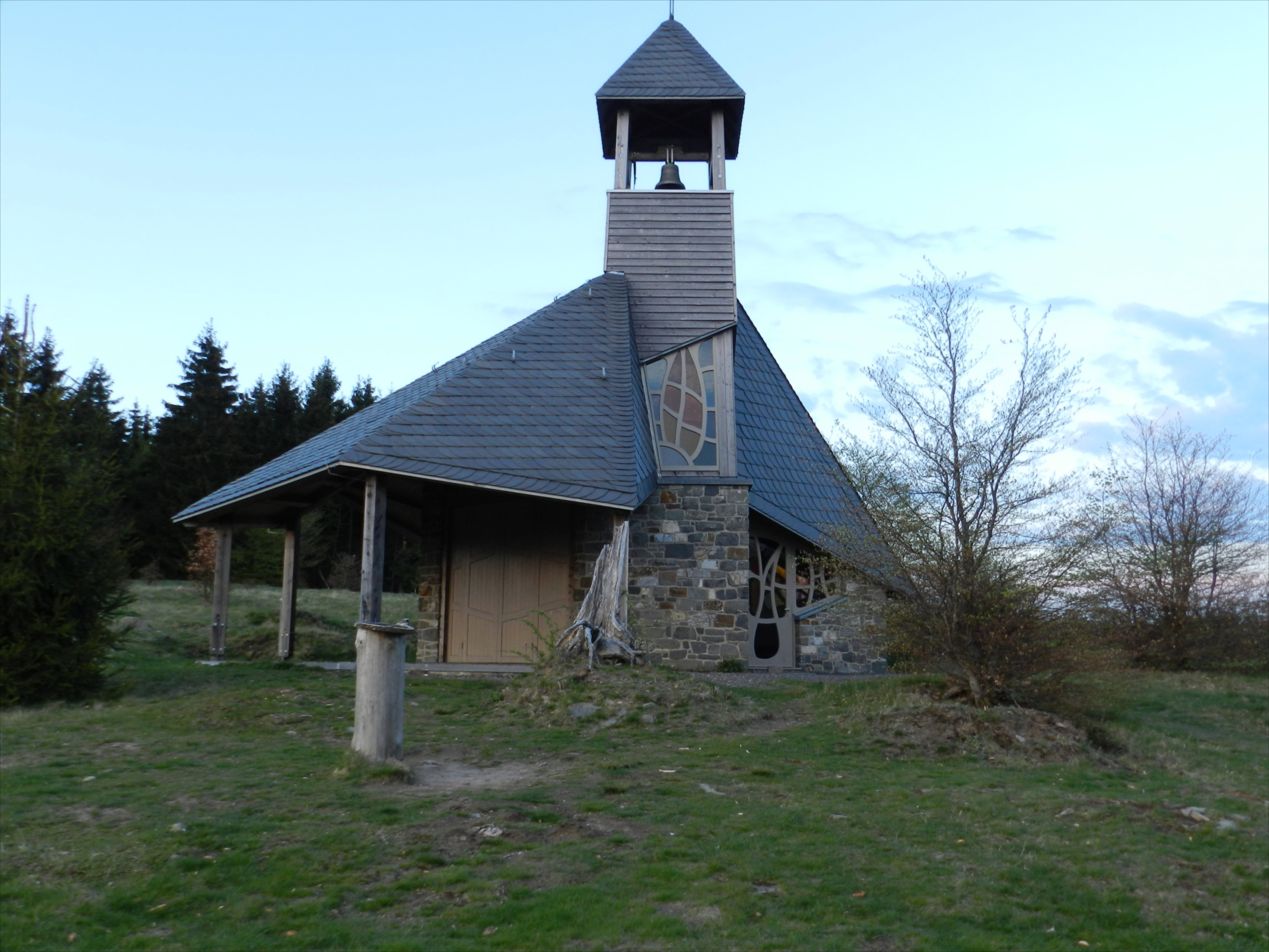 - image: 16
