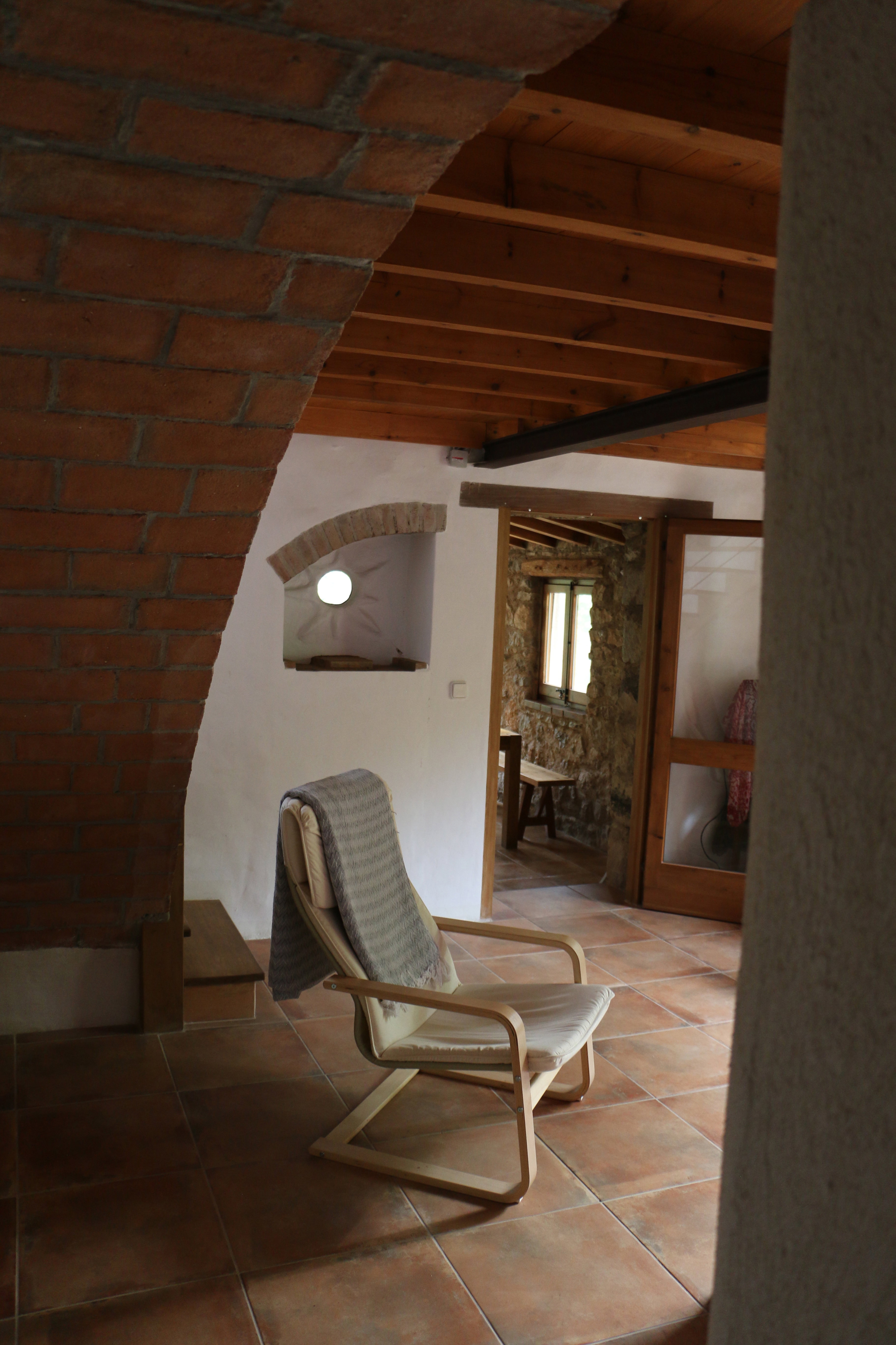 - image: 11
