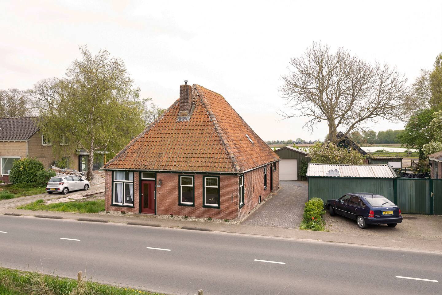 - image: 24