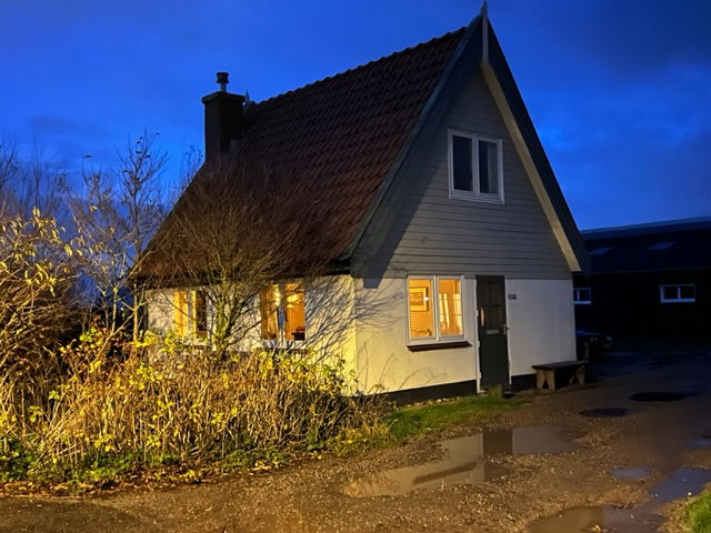 - image: 23
