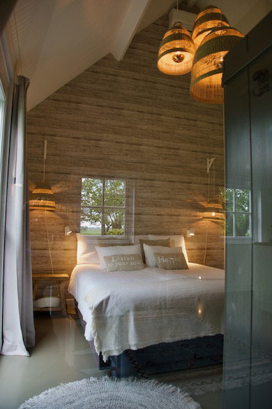 - image: 11