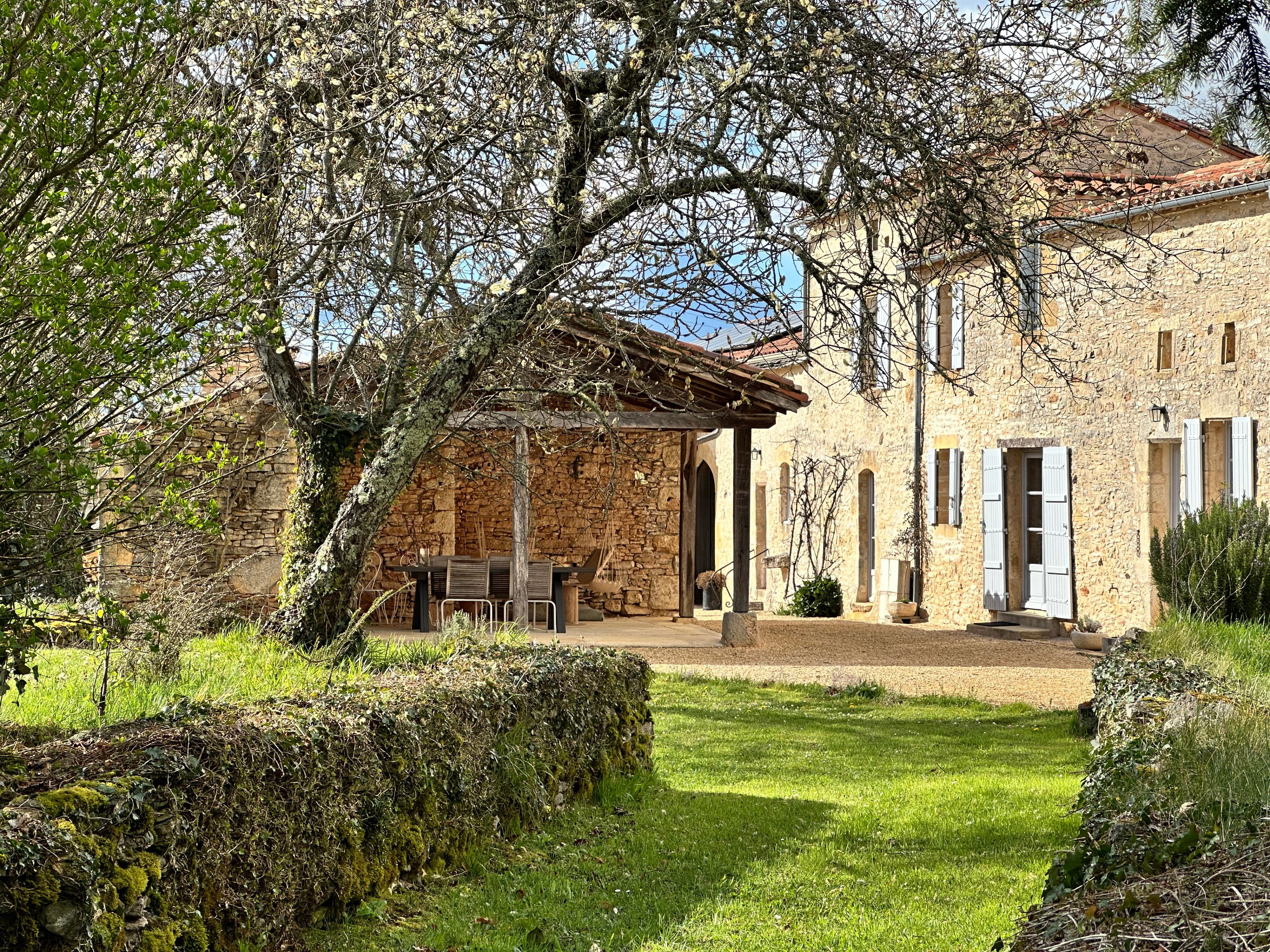 Maison nature à Blanquefort sur Briolance