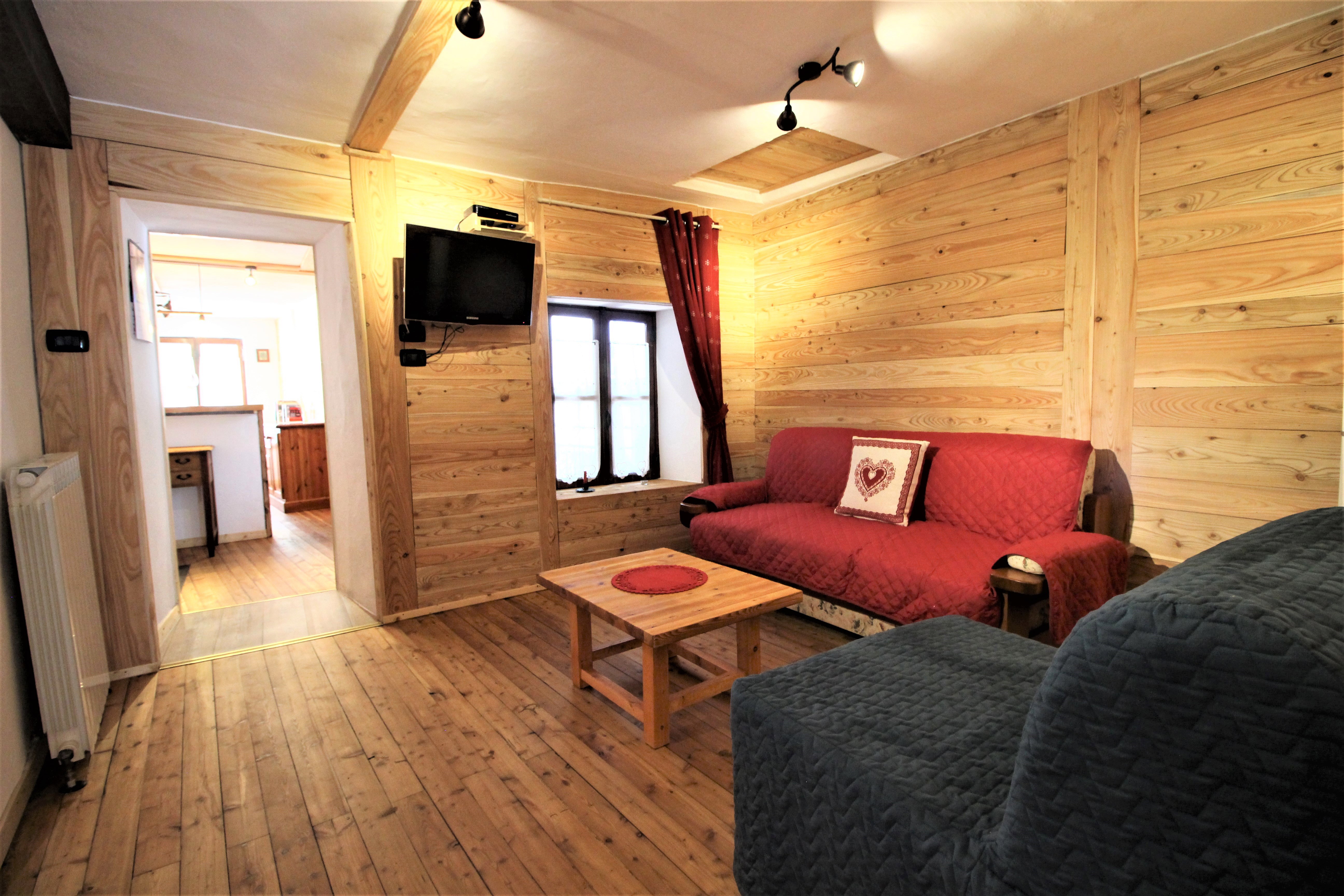 Nature house in Ala di stura