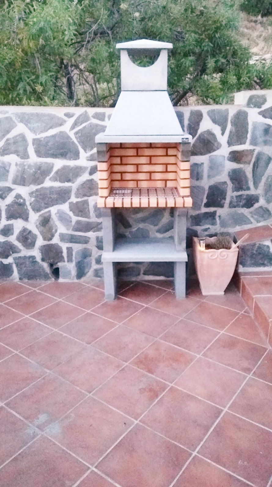 - image: 12