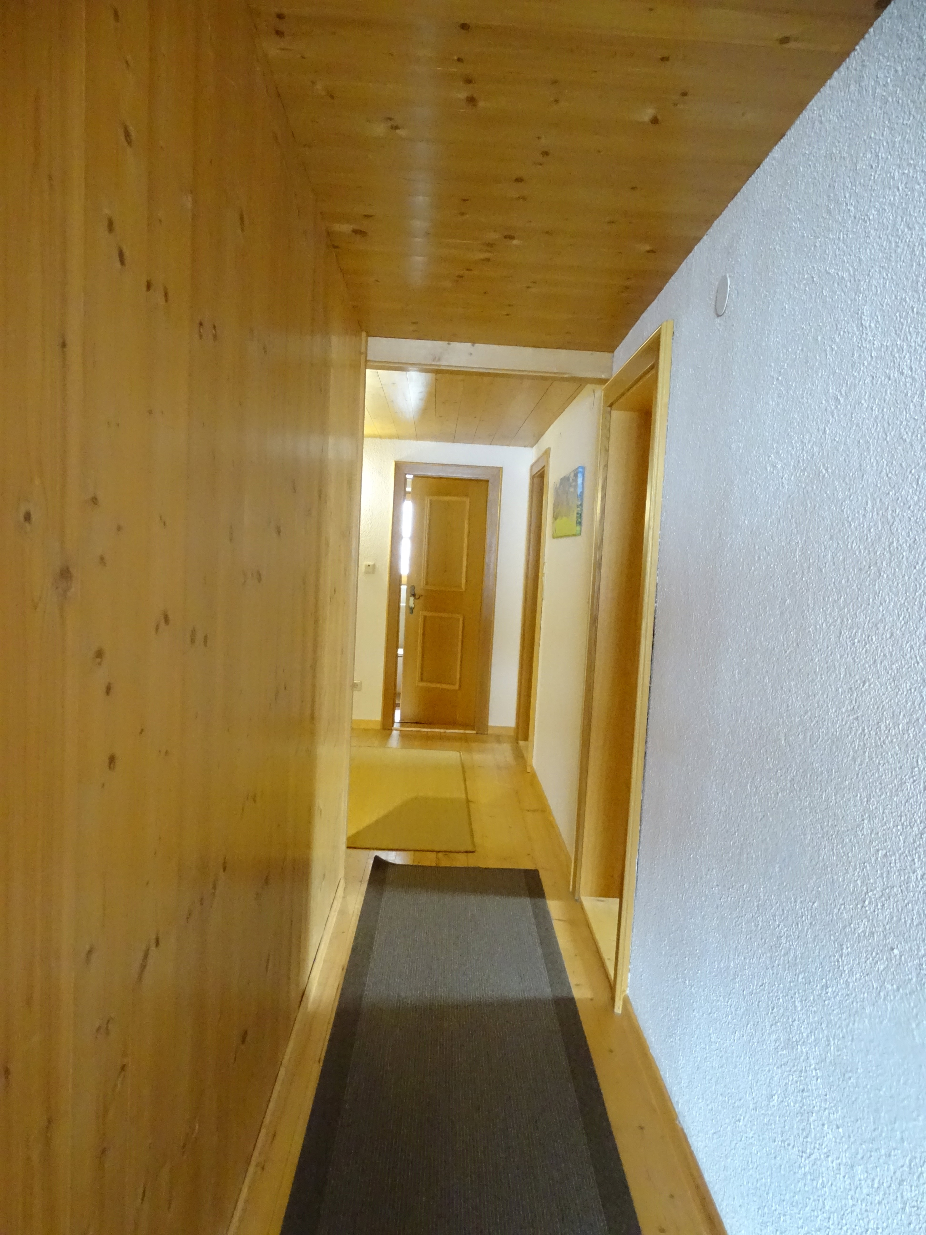 - image: 16