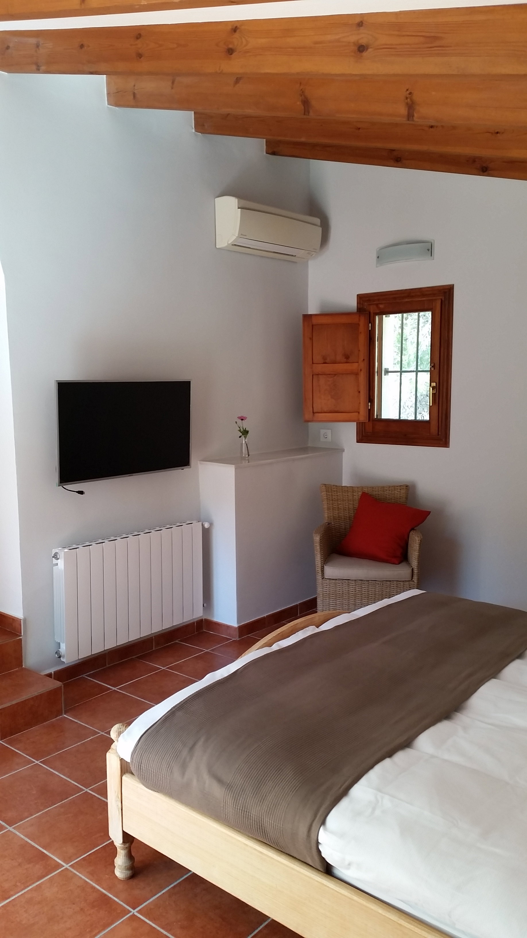 - image: 19