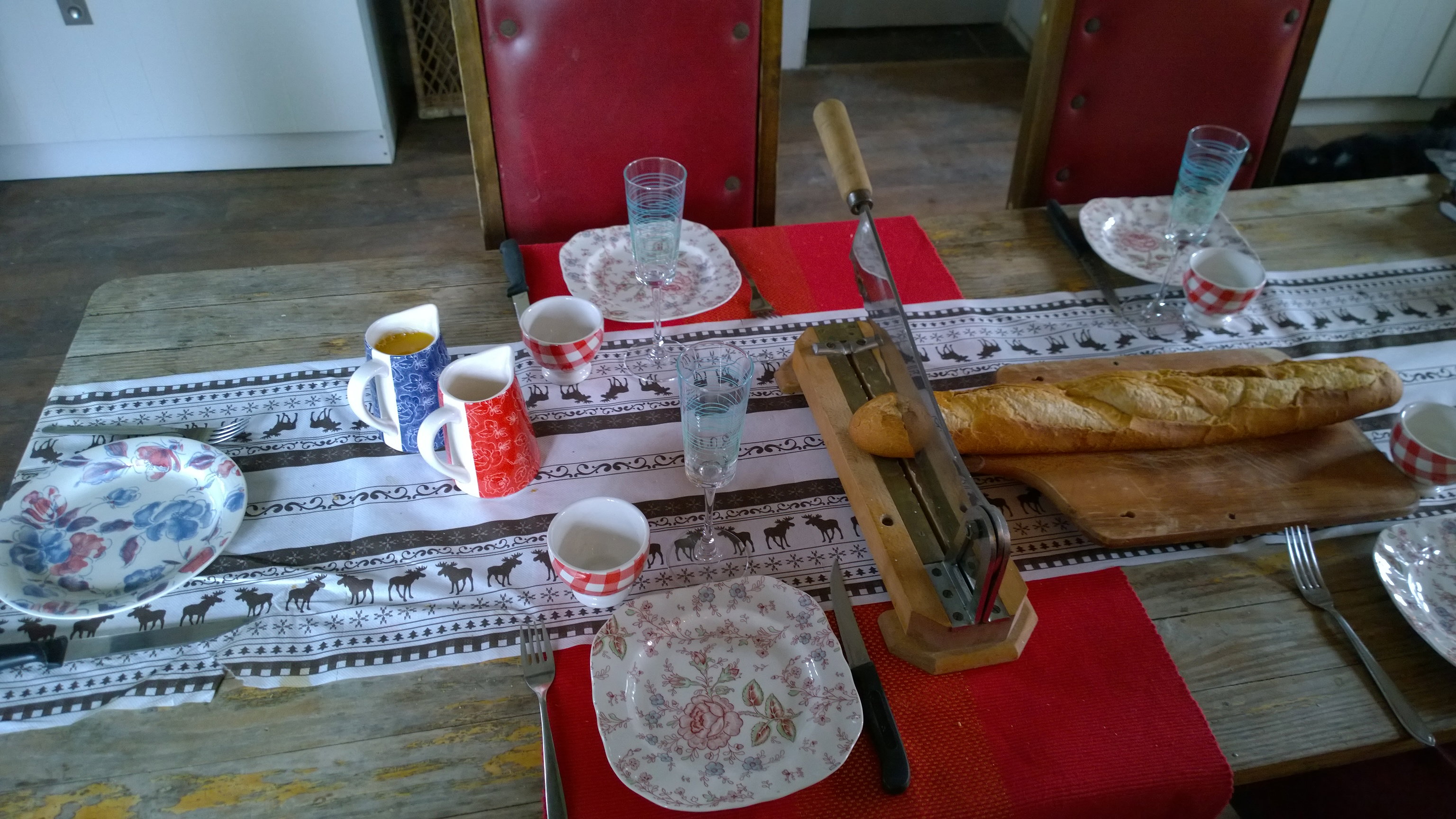 - image: 12