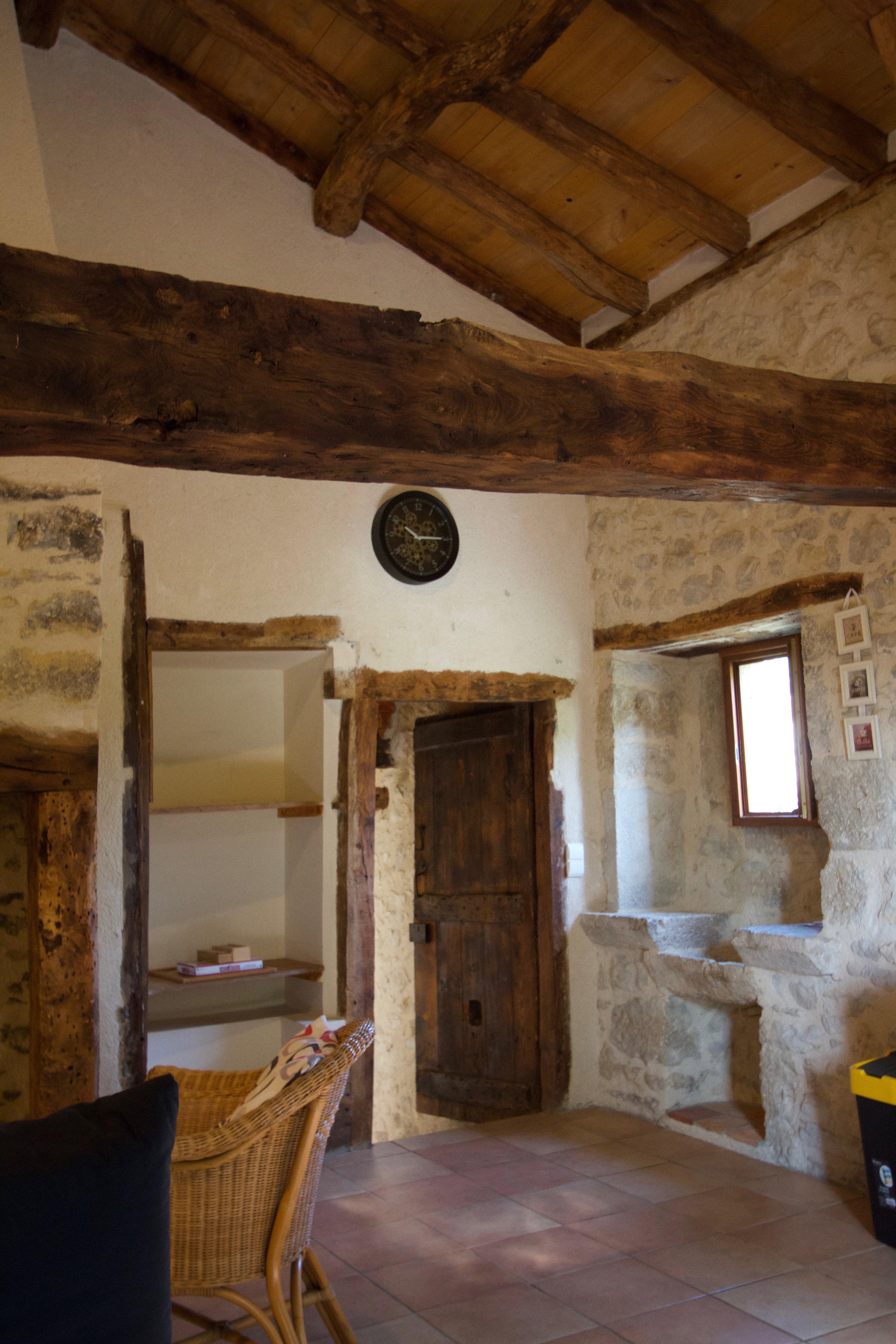 - image: 12