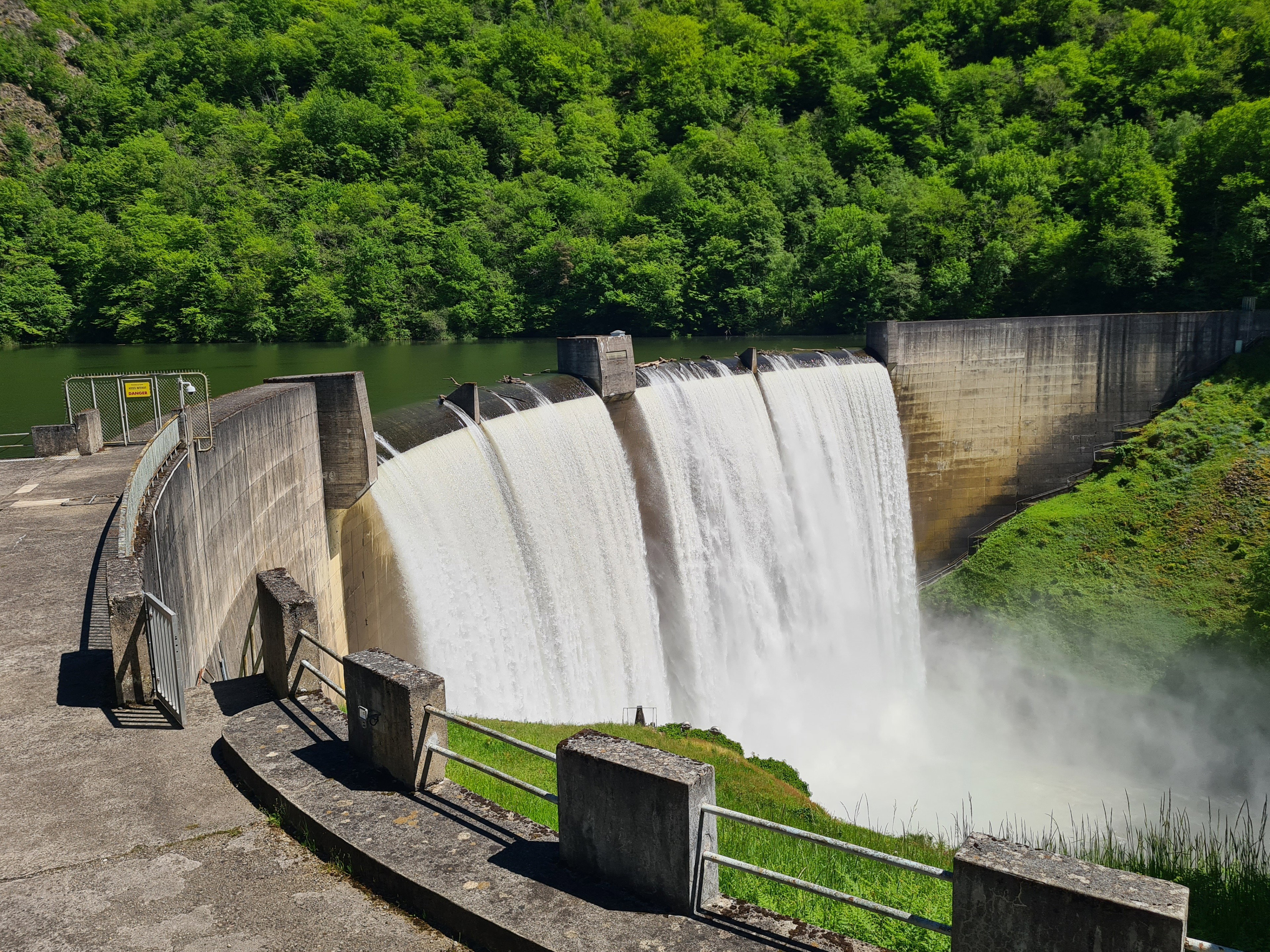 - image: 23