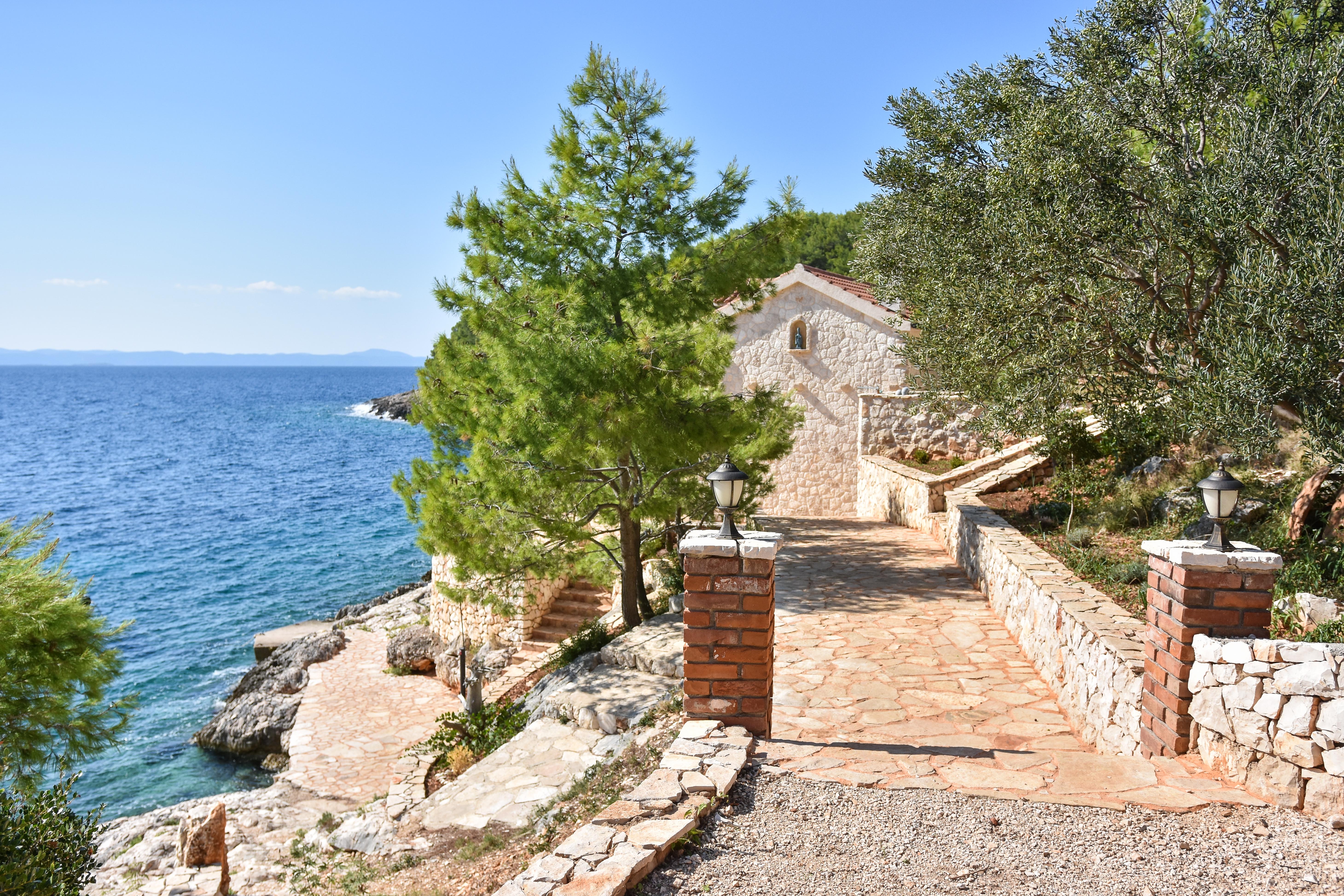 Casa nella natura a Zastražišće