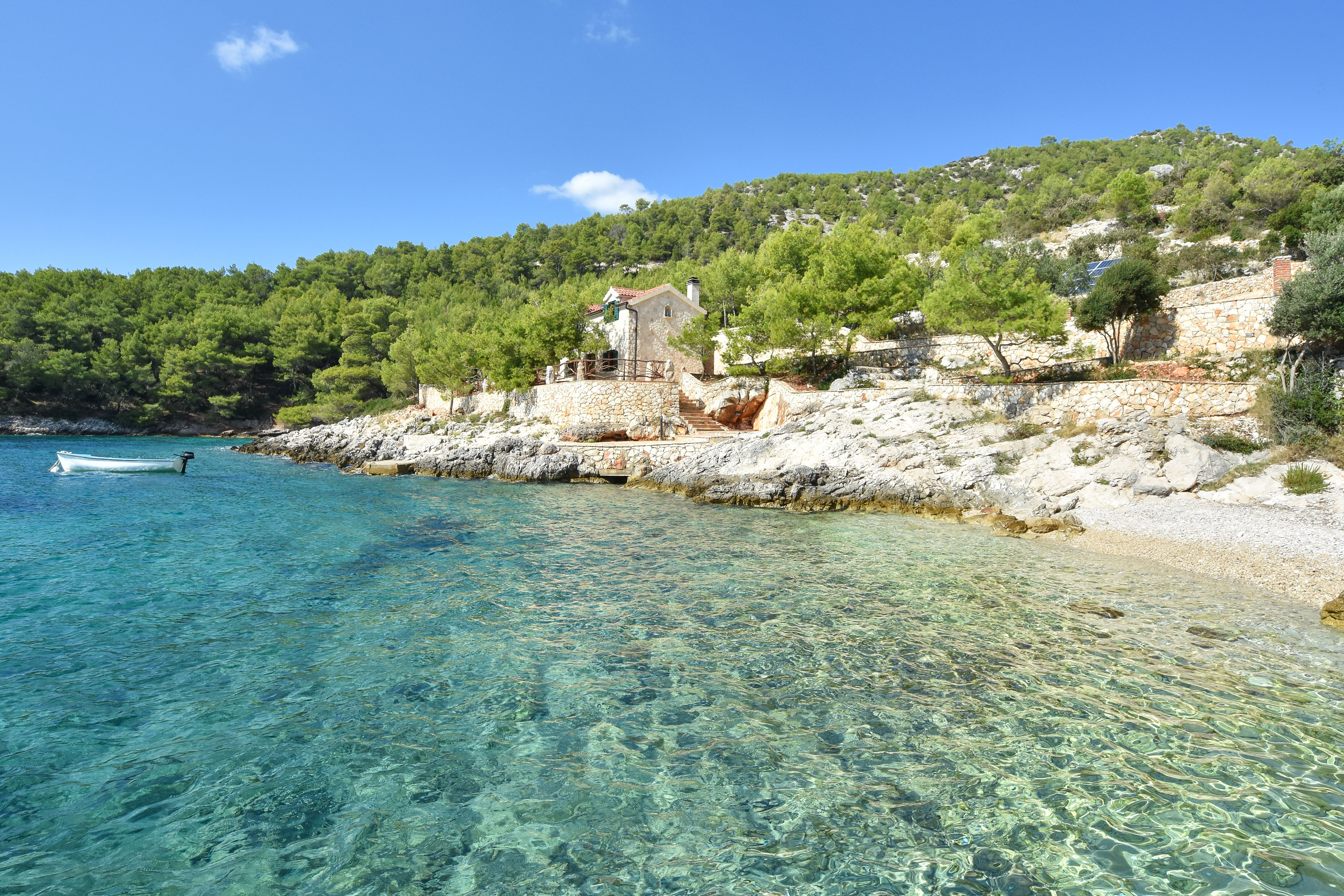 Casa nella natura a Zastražišće