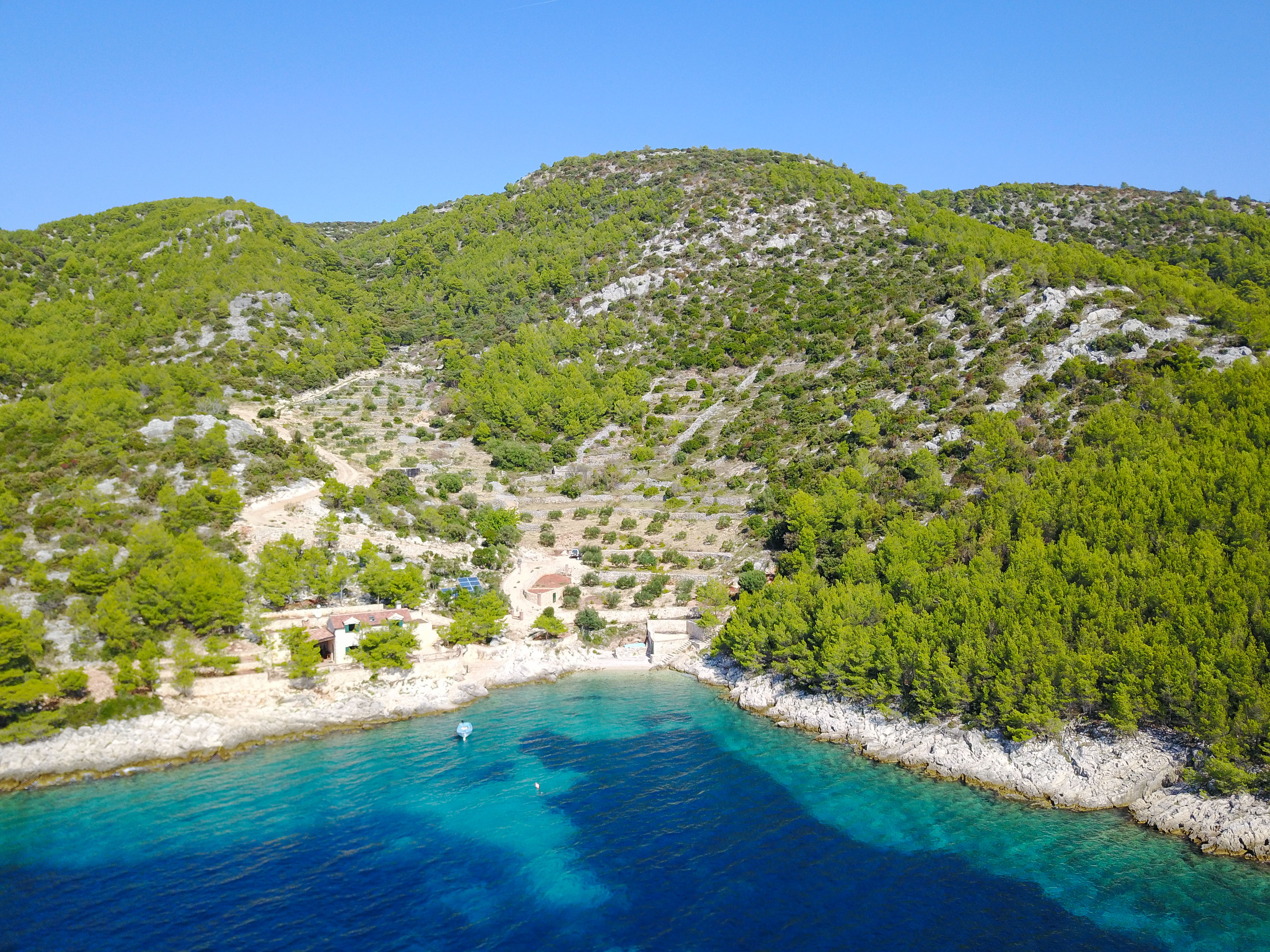 Casa nella natura a Zastražišće