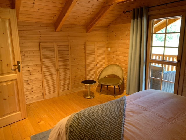 - image: 54