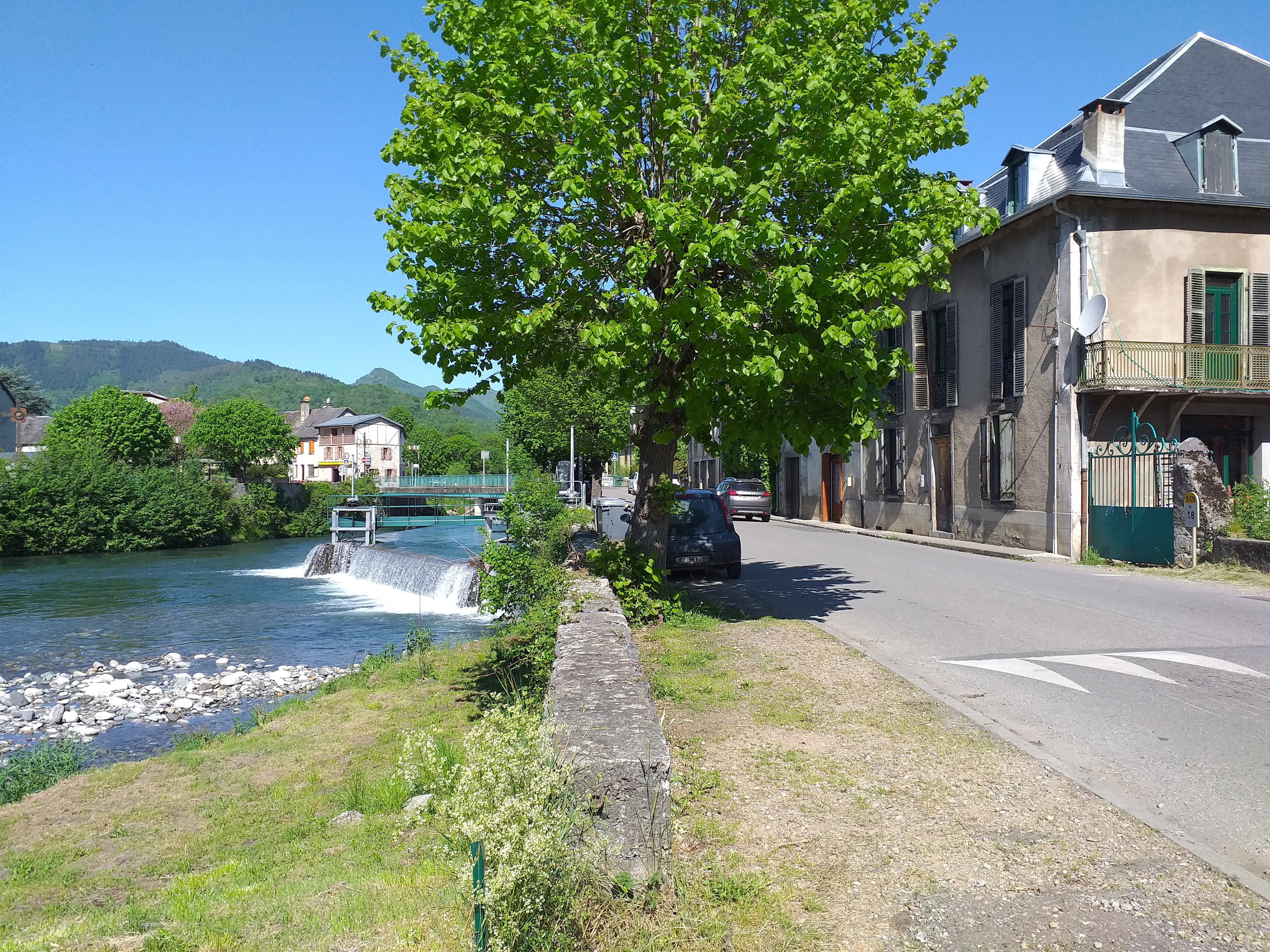 - image: 15