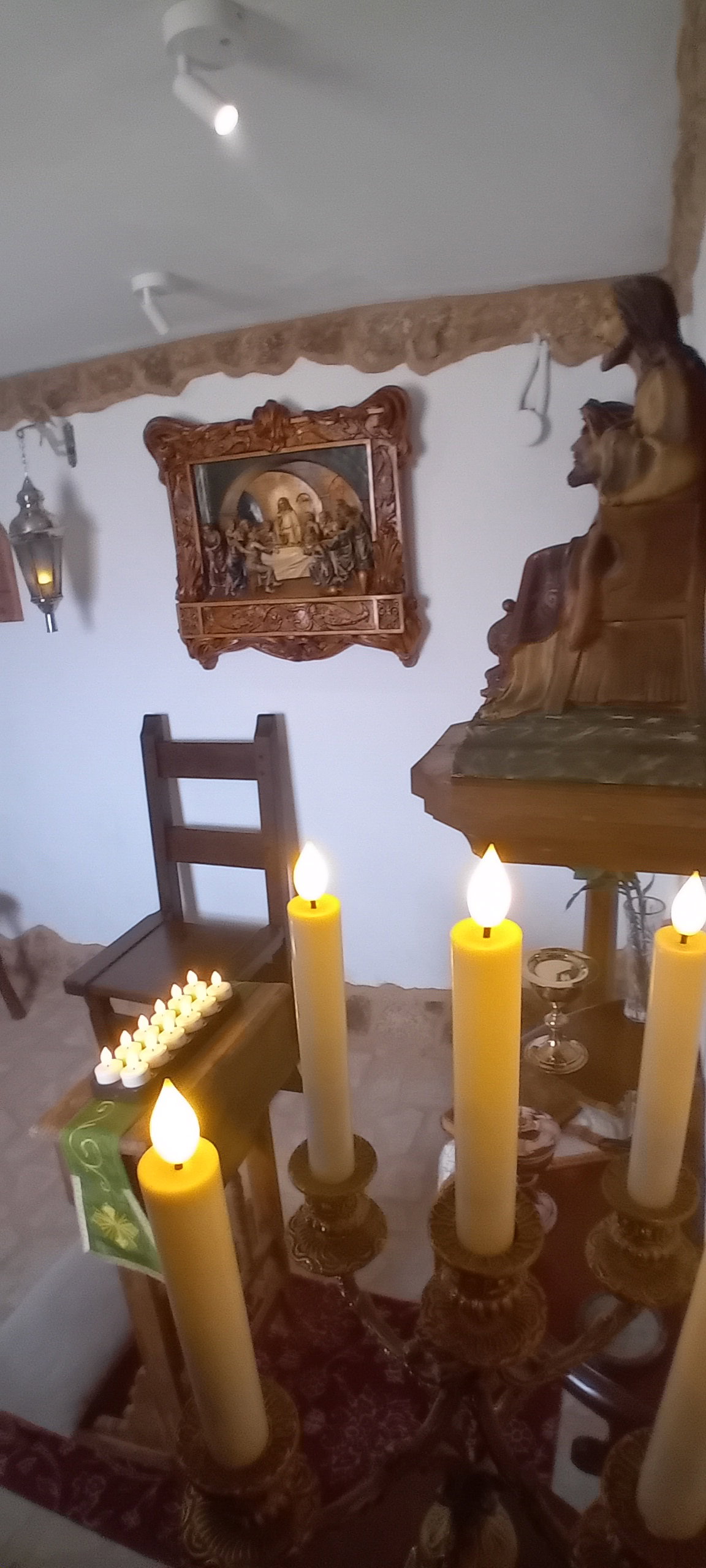 - image: 22
