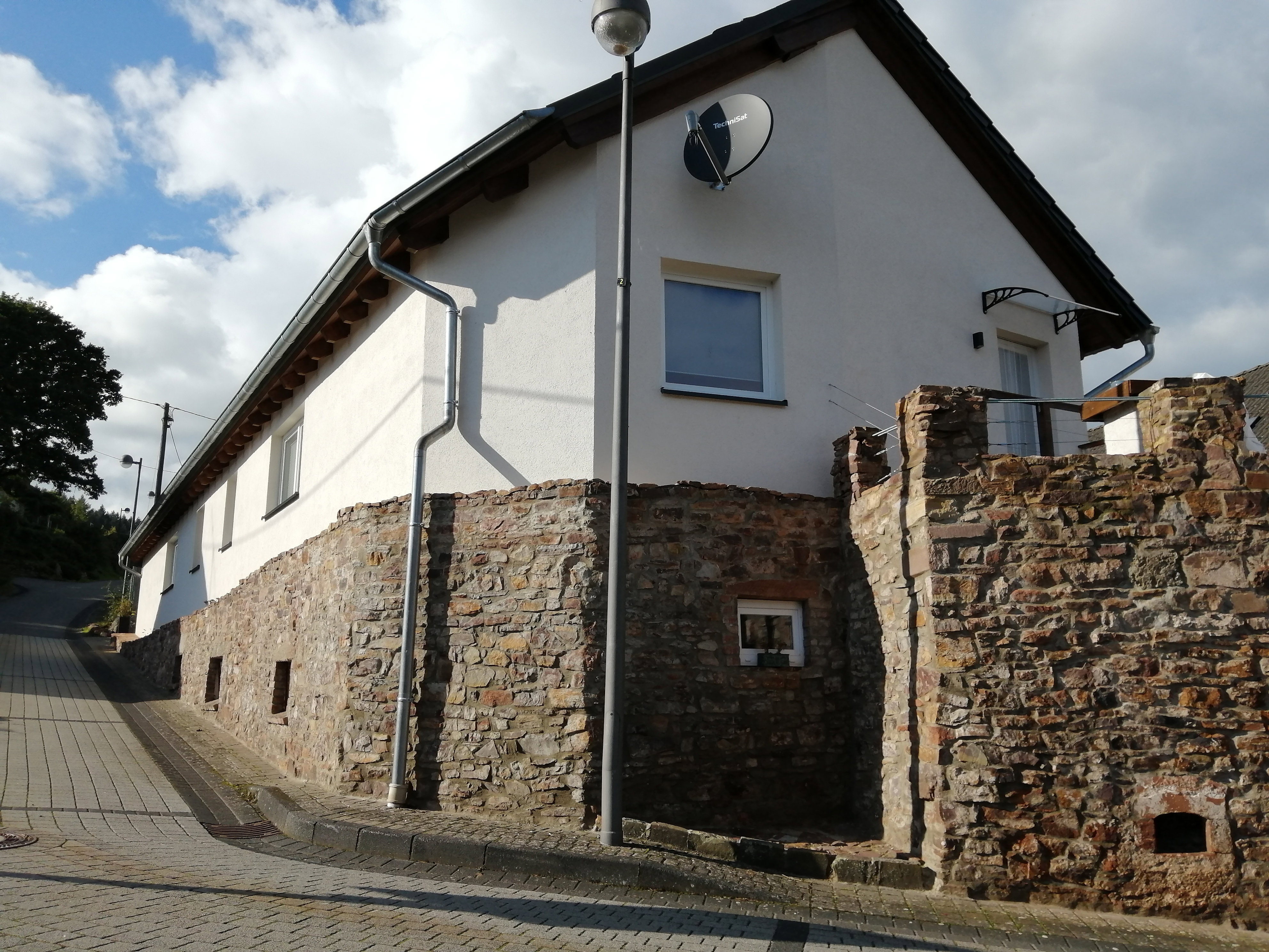 Naturhäuschen in Birresborn