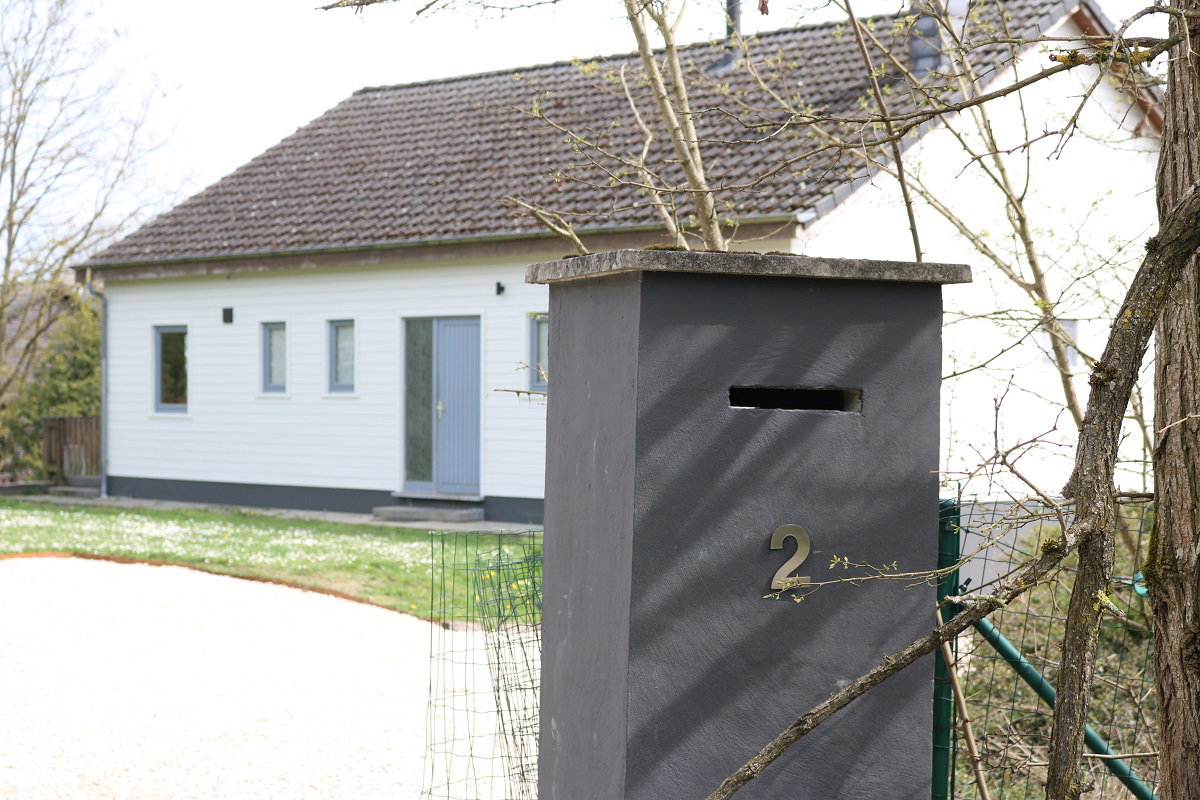 - image: 64