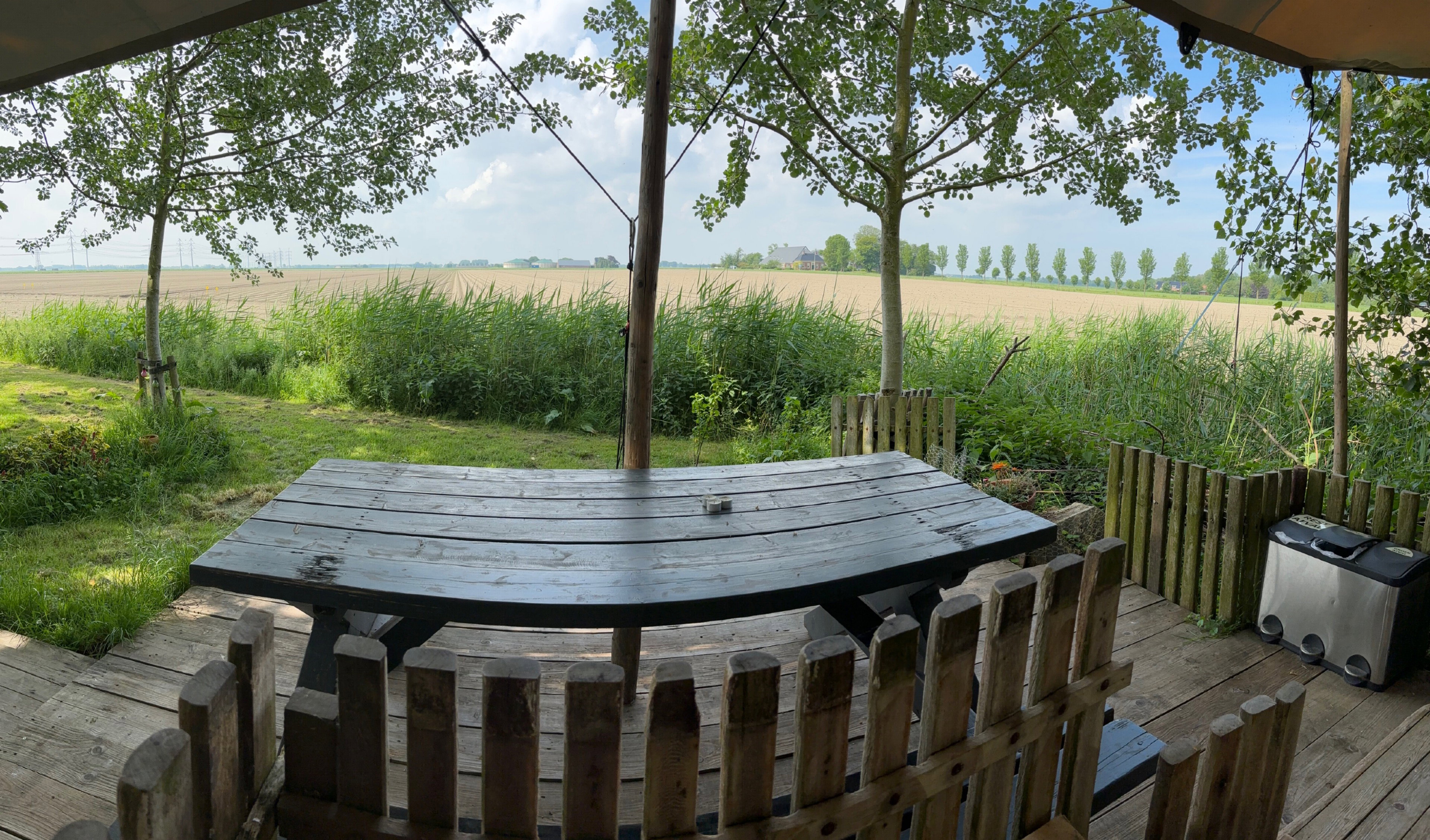 Naturhäuschen in Spijk