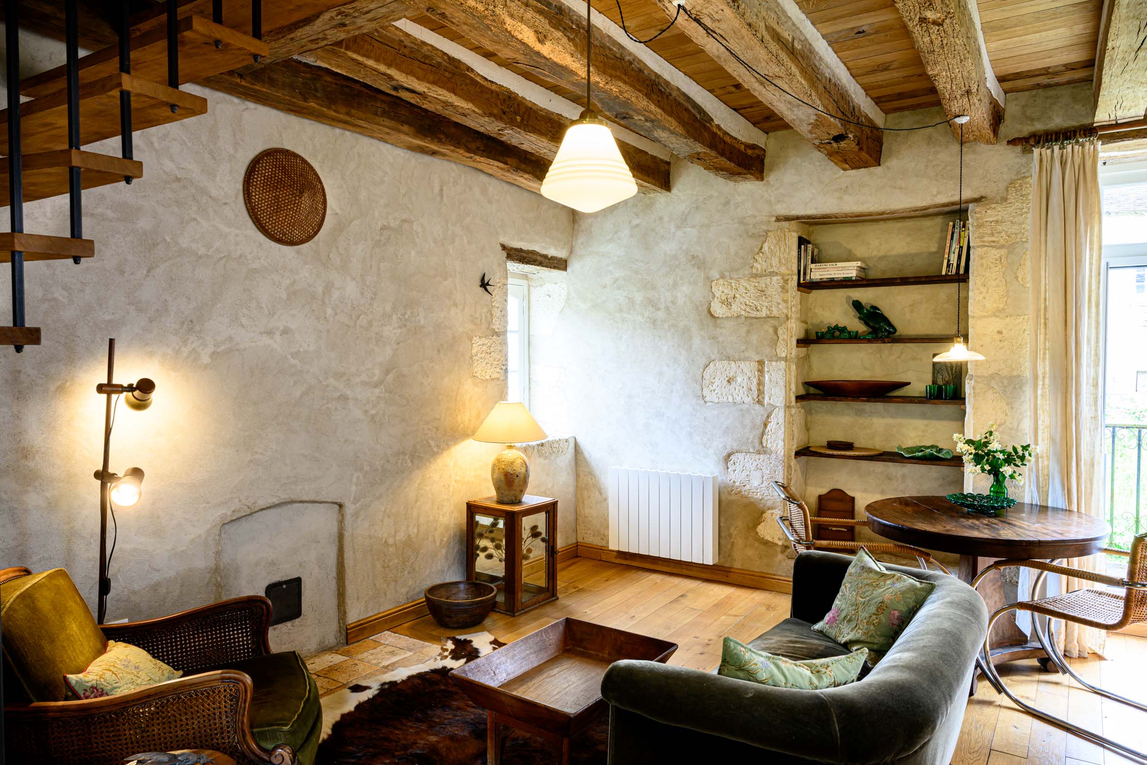 - image: 11