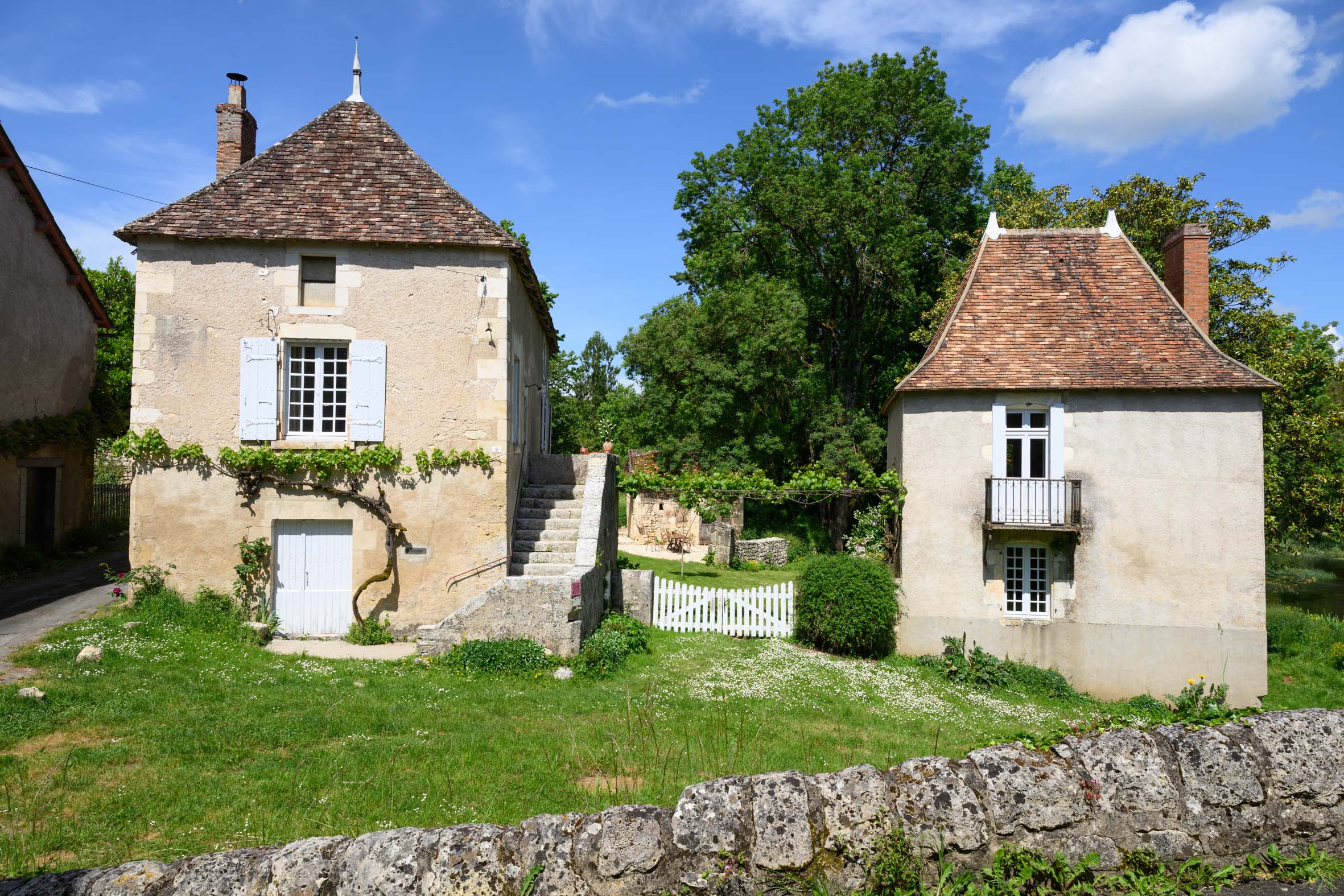 - image: 20