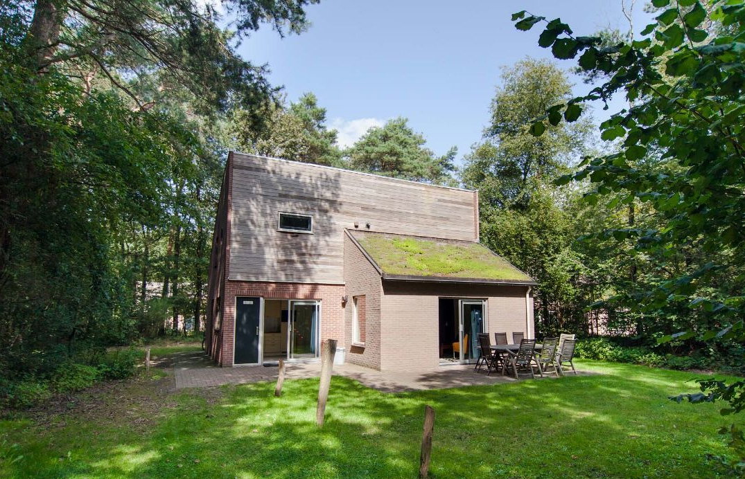 Naturhäuschen in Ruinen