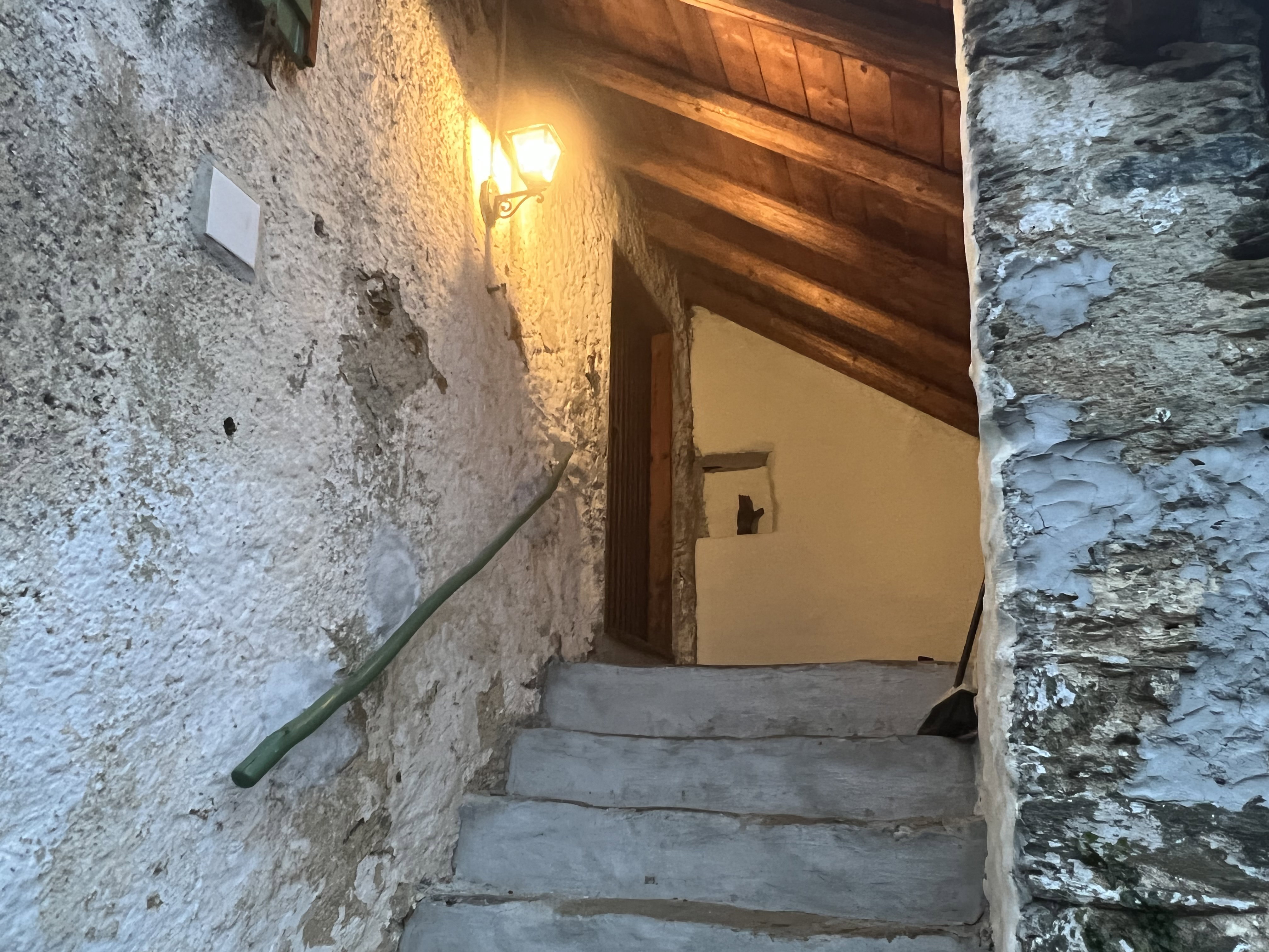 Nature house in PARCO DELLE CAPANNE DI MARCAROLO-CASALEGGIO BOIRO