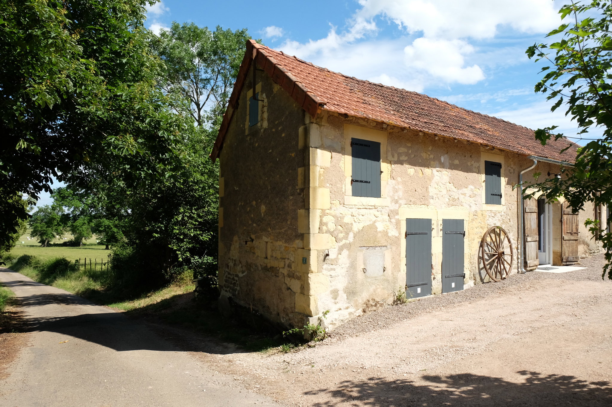 Naturhäuschen in Héry