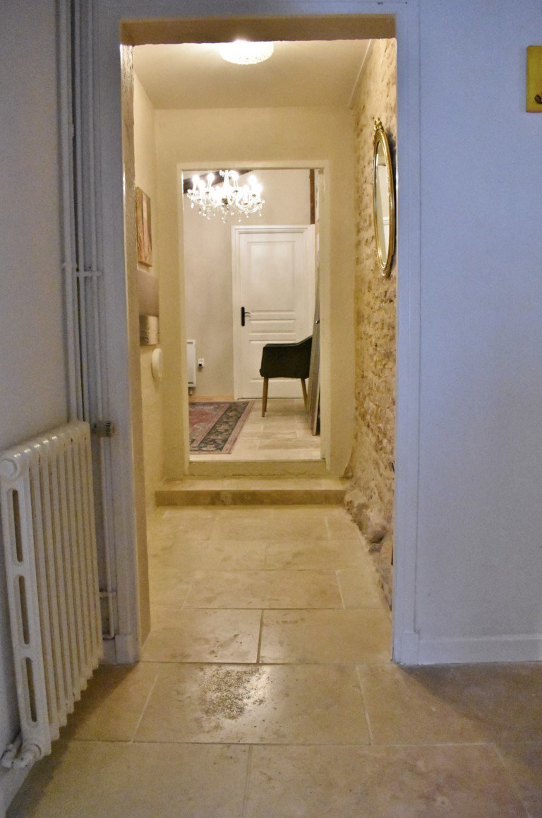 - image: 11