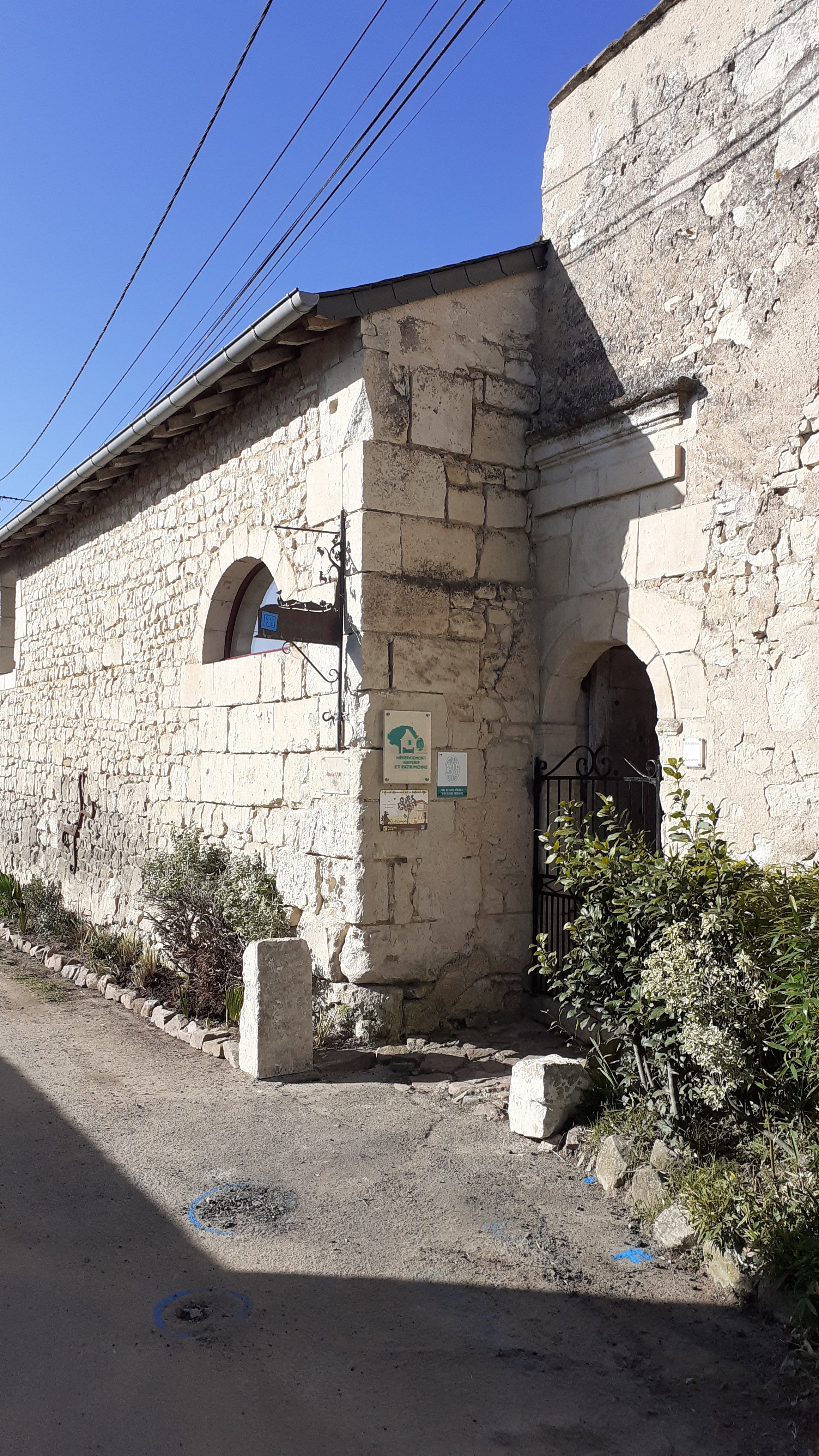 - image: 10