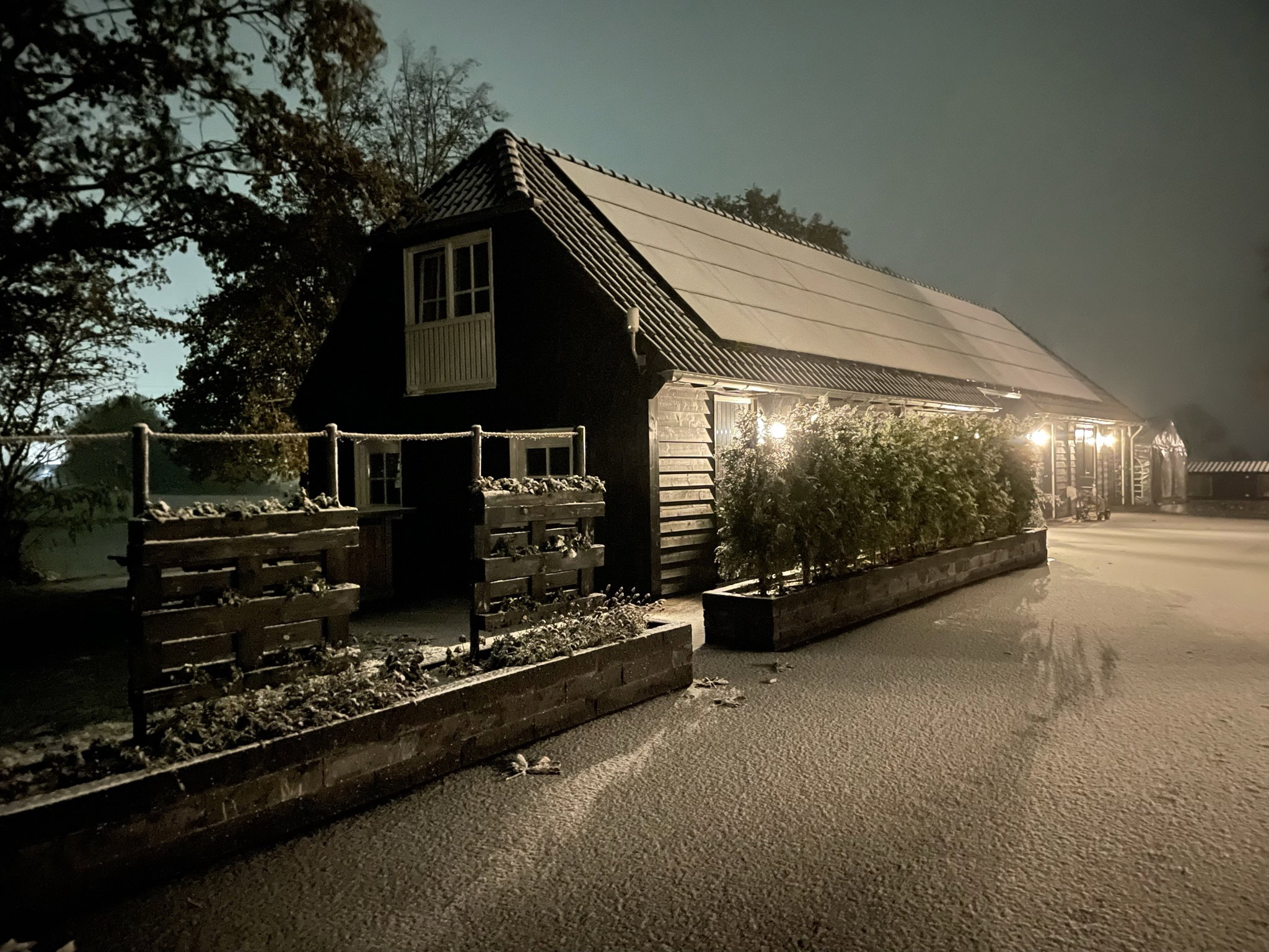 - image: 28