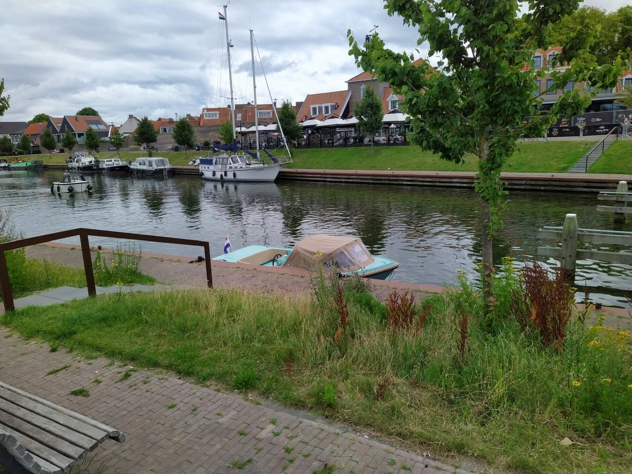 - image: 28