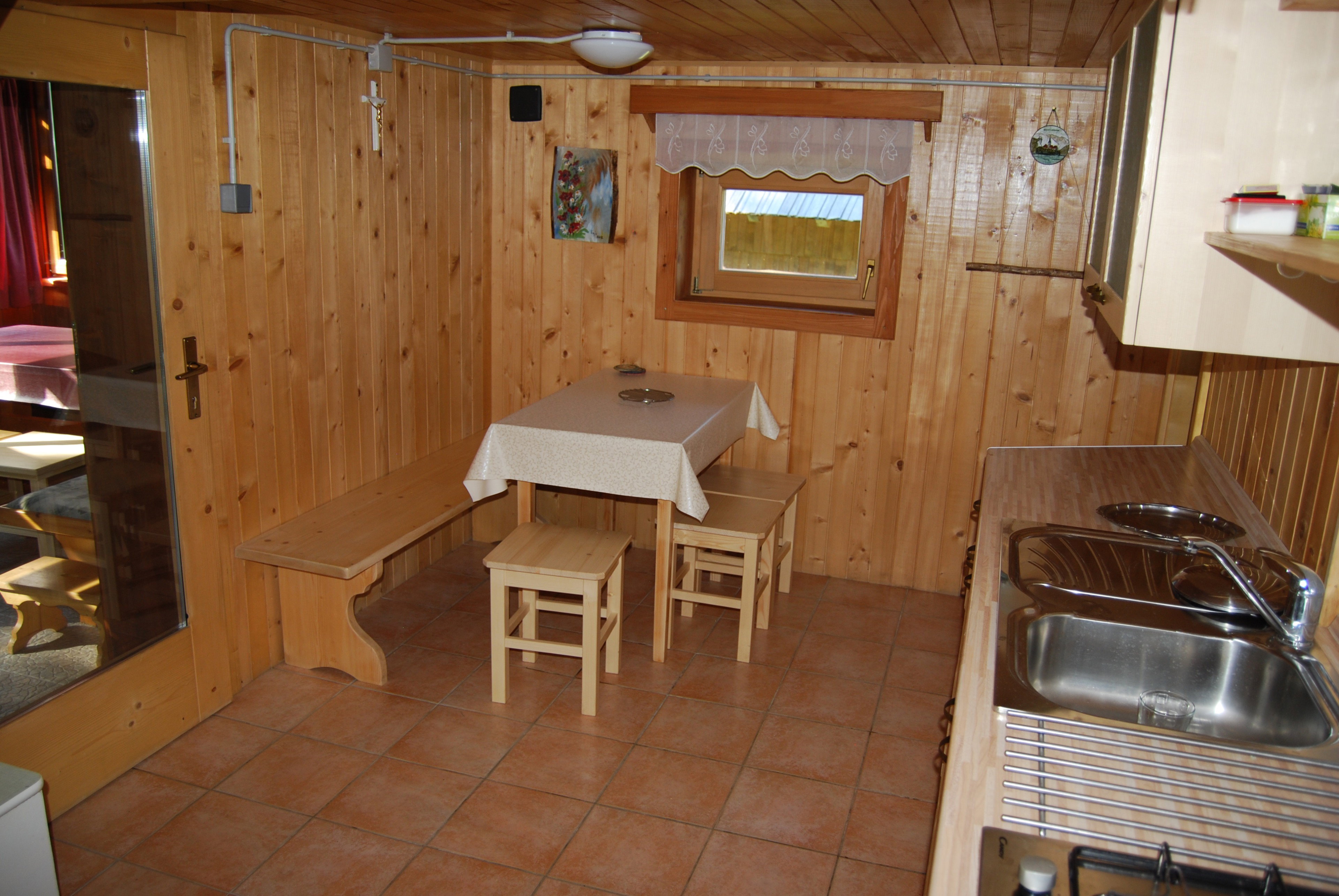 - image: 12