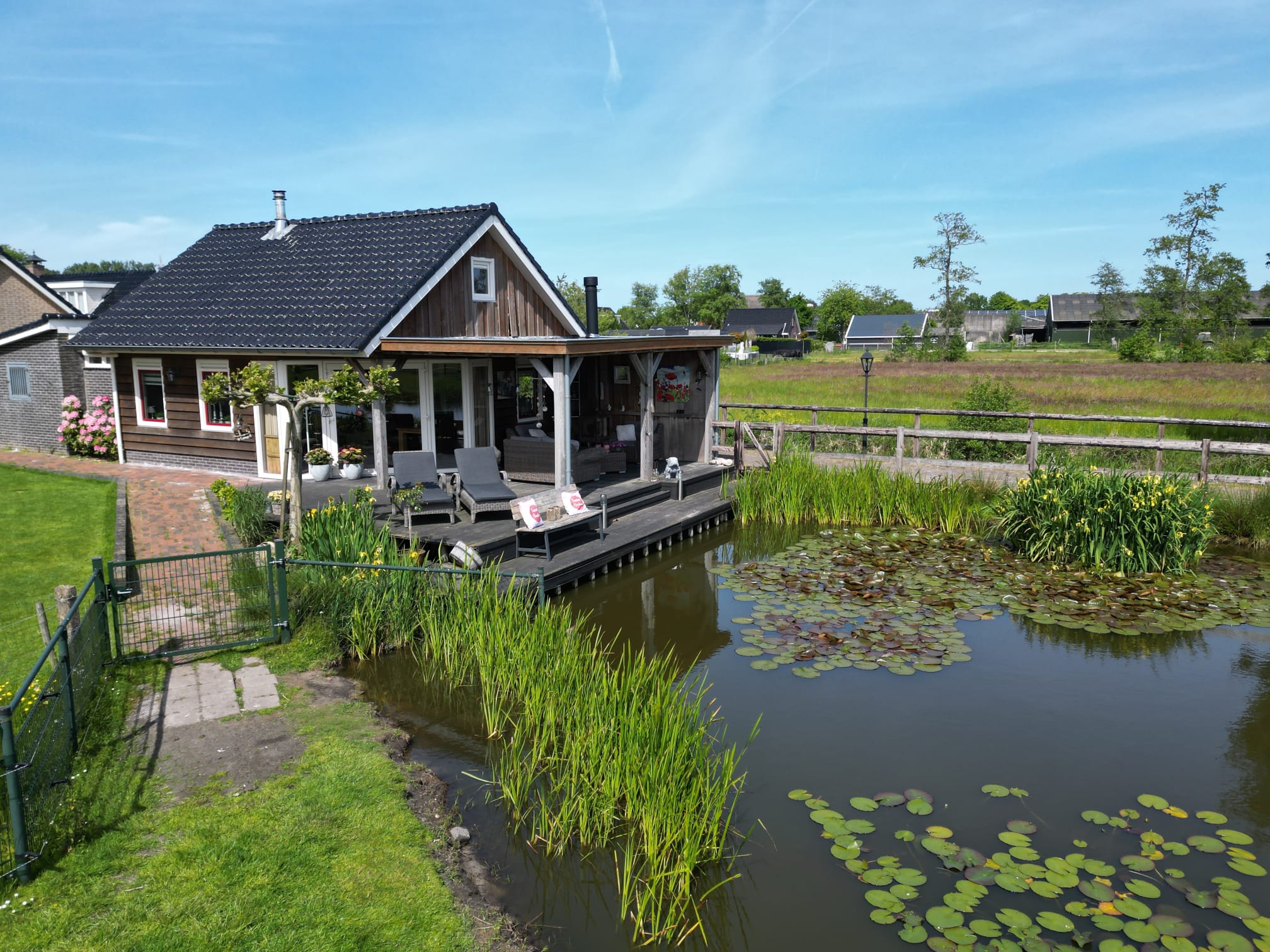 Naturhäuschen in Surhuisterveen