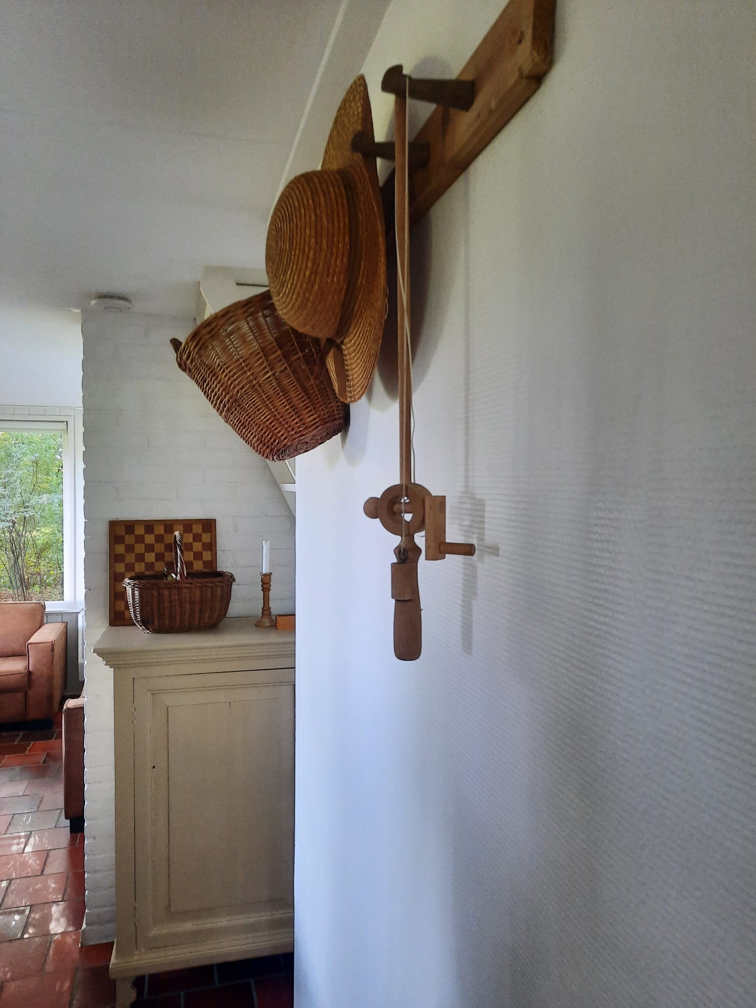 - image: 11