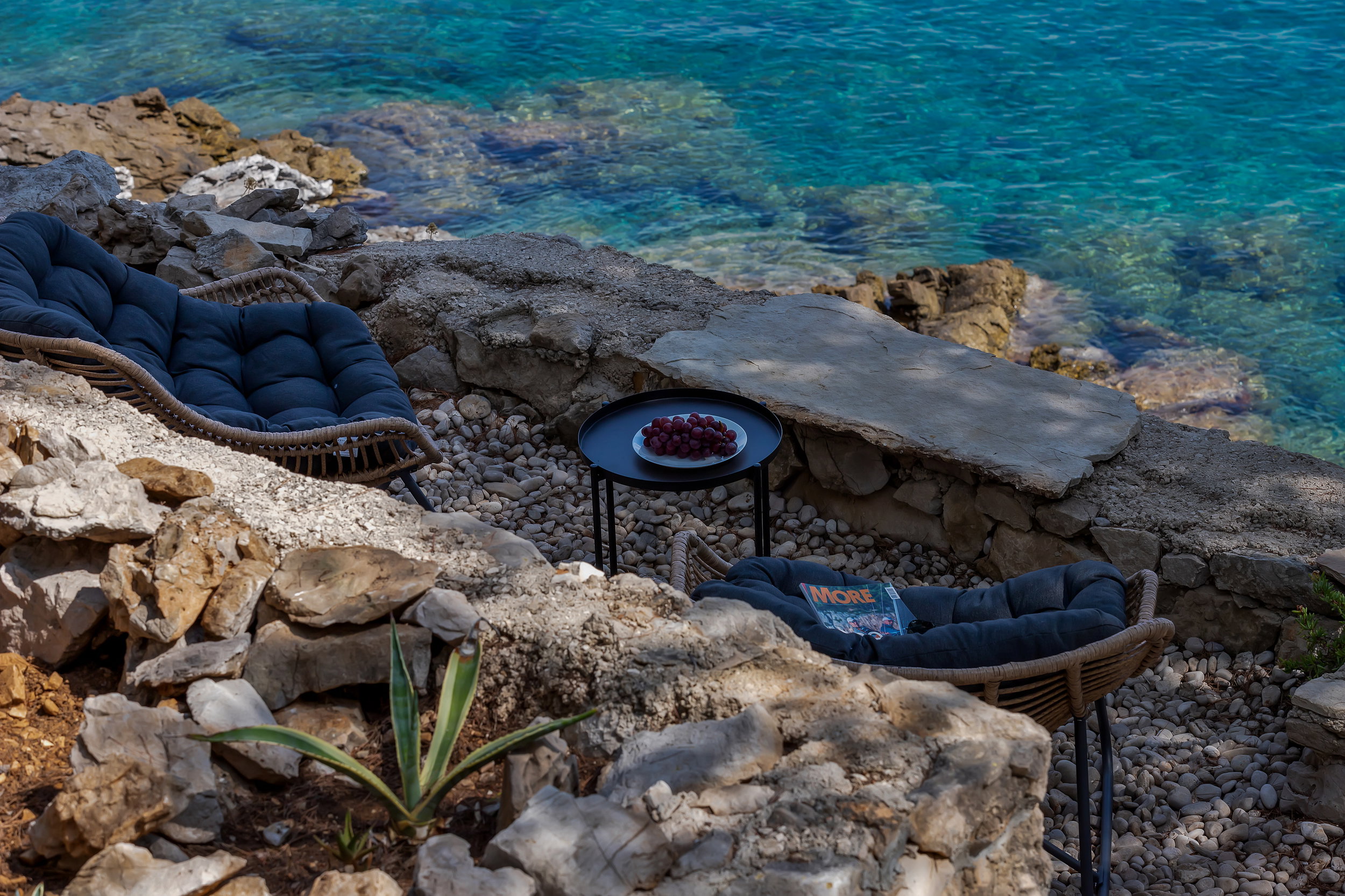 - image: 14