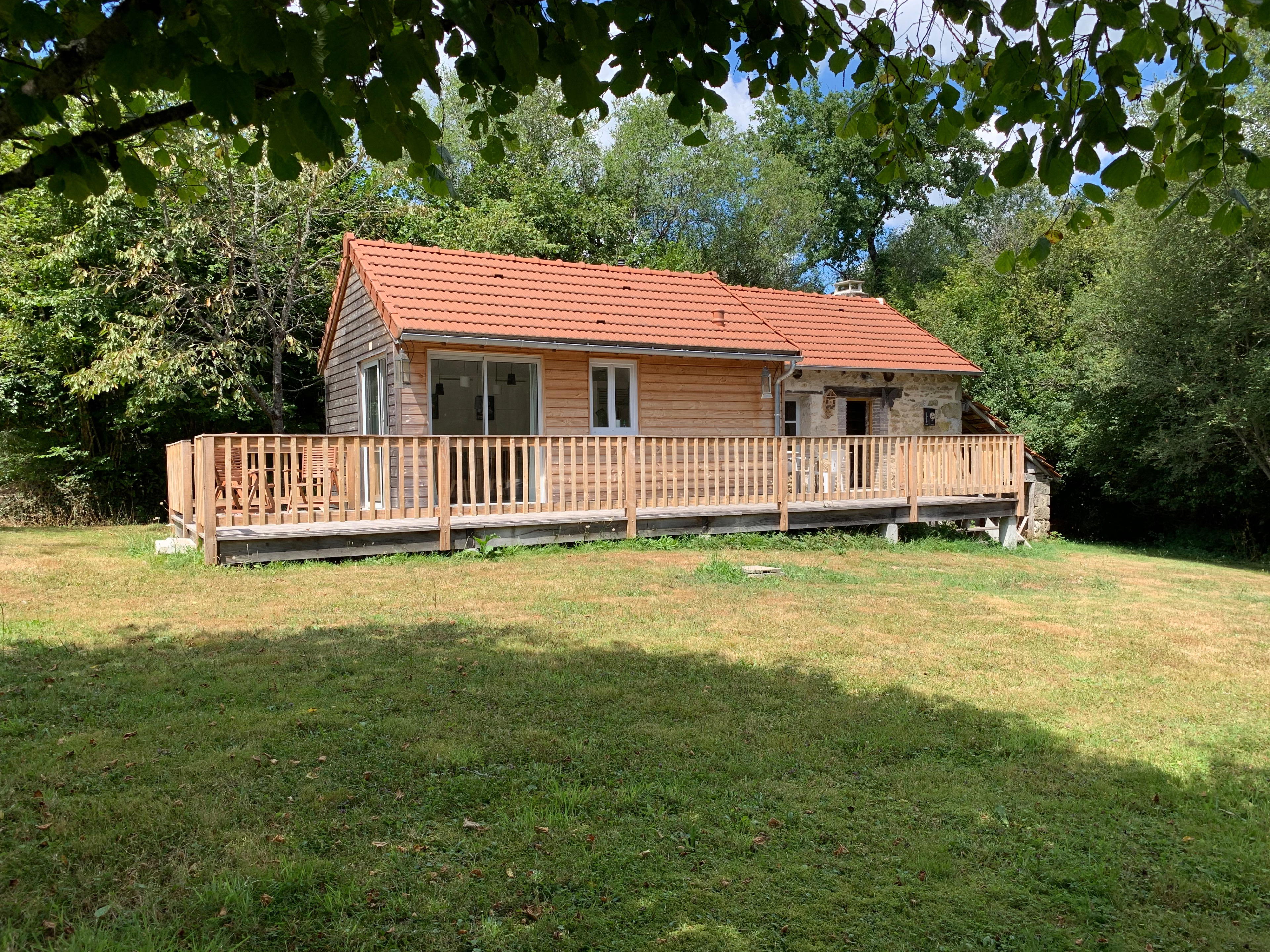 Nature house in St. Julien-le- Petit