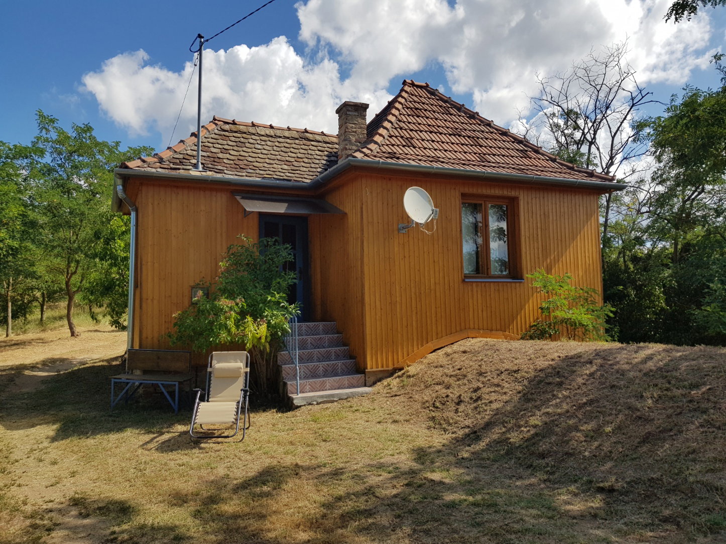 Naturhäuschen in Döbrököz