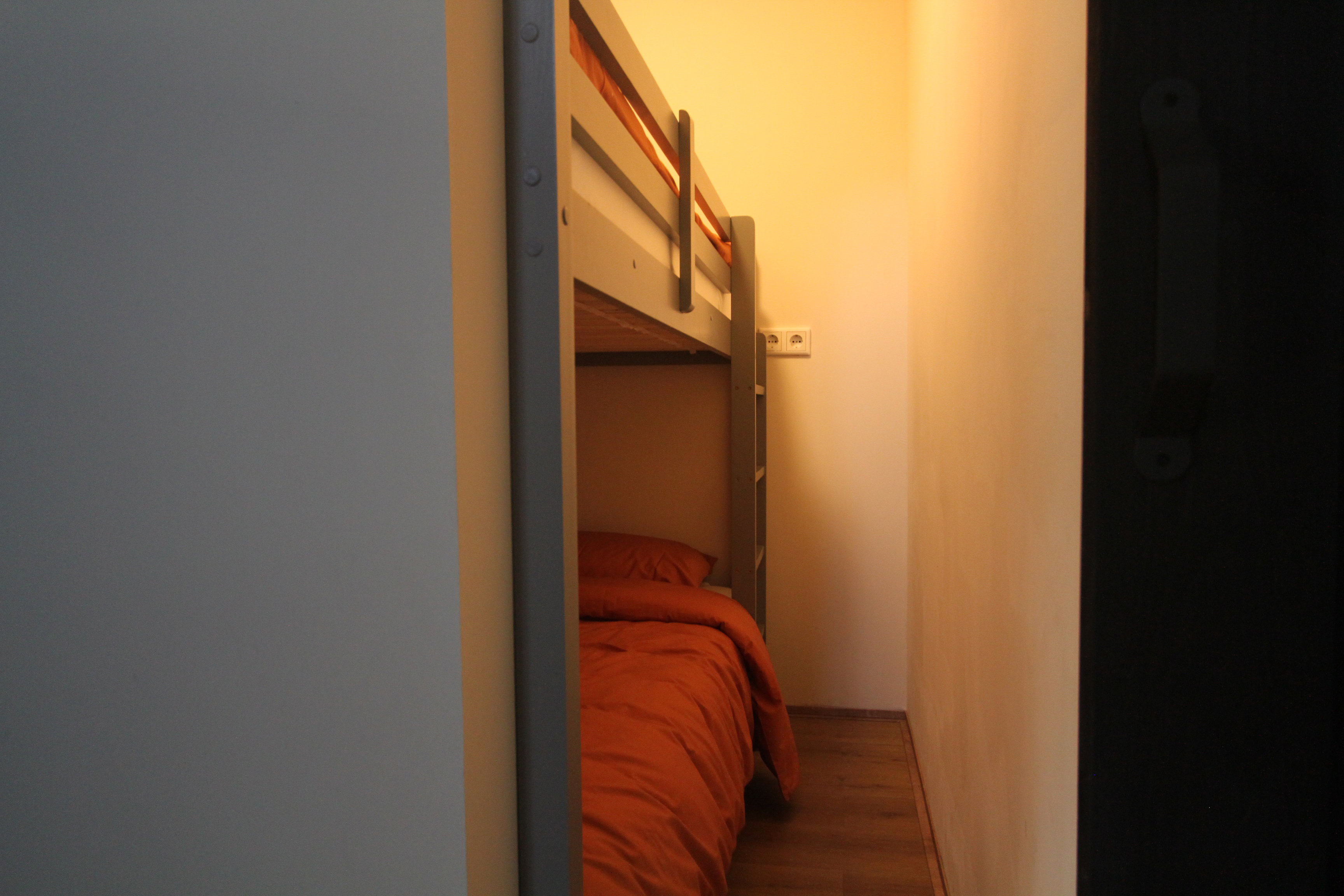 - image: 13