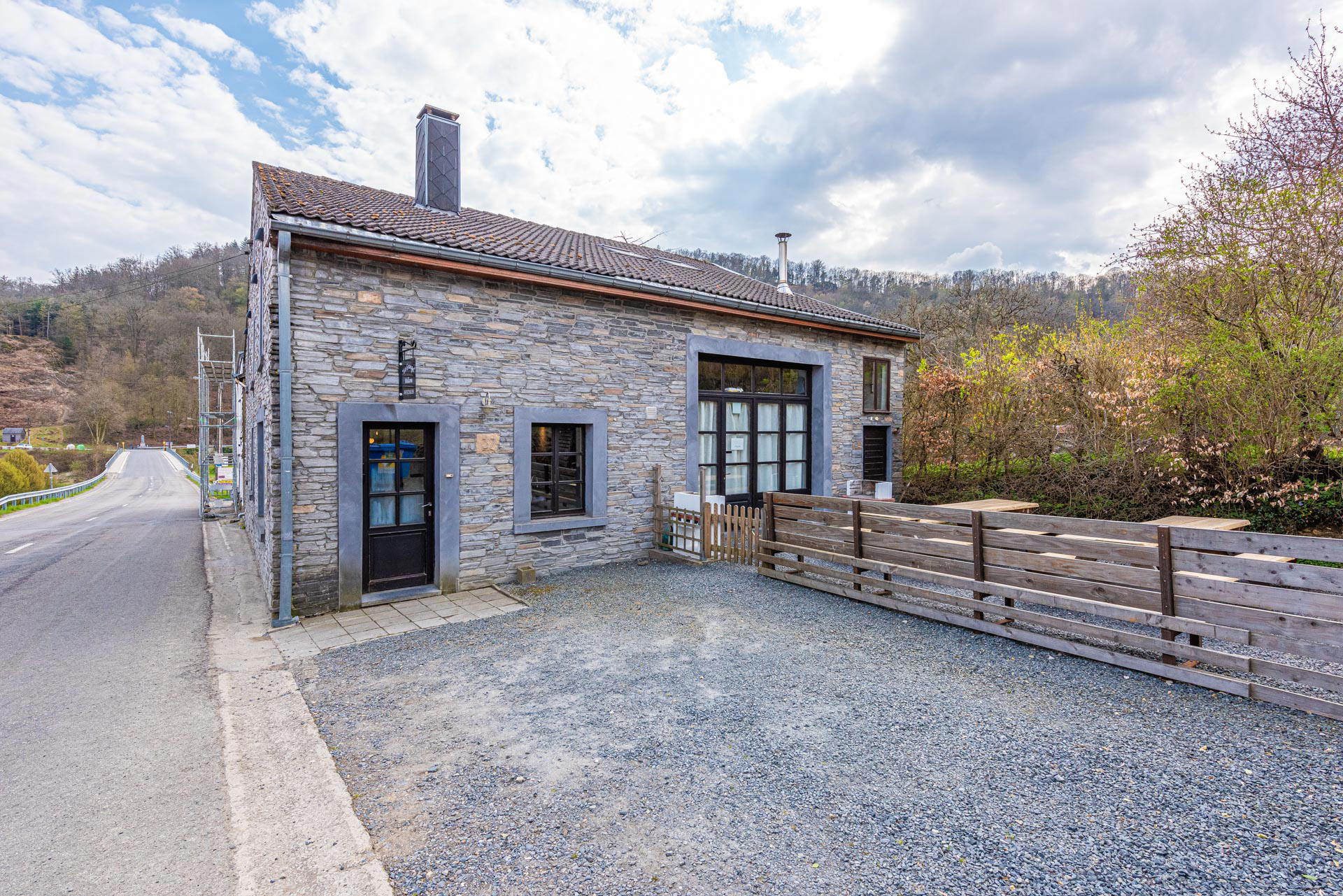 Nature house in Poupehan