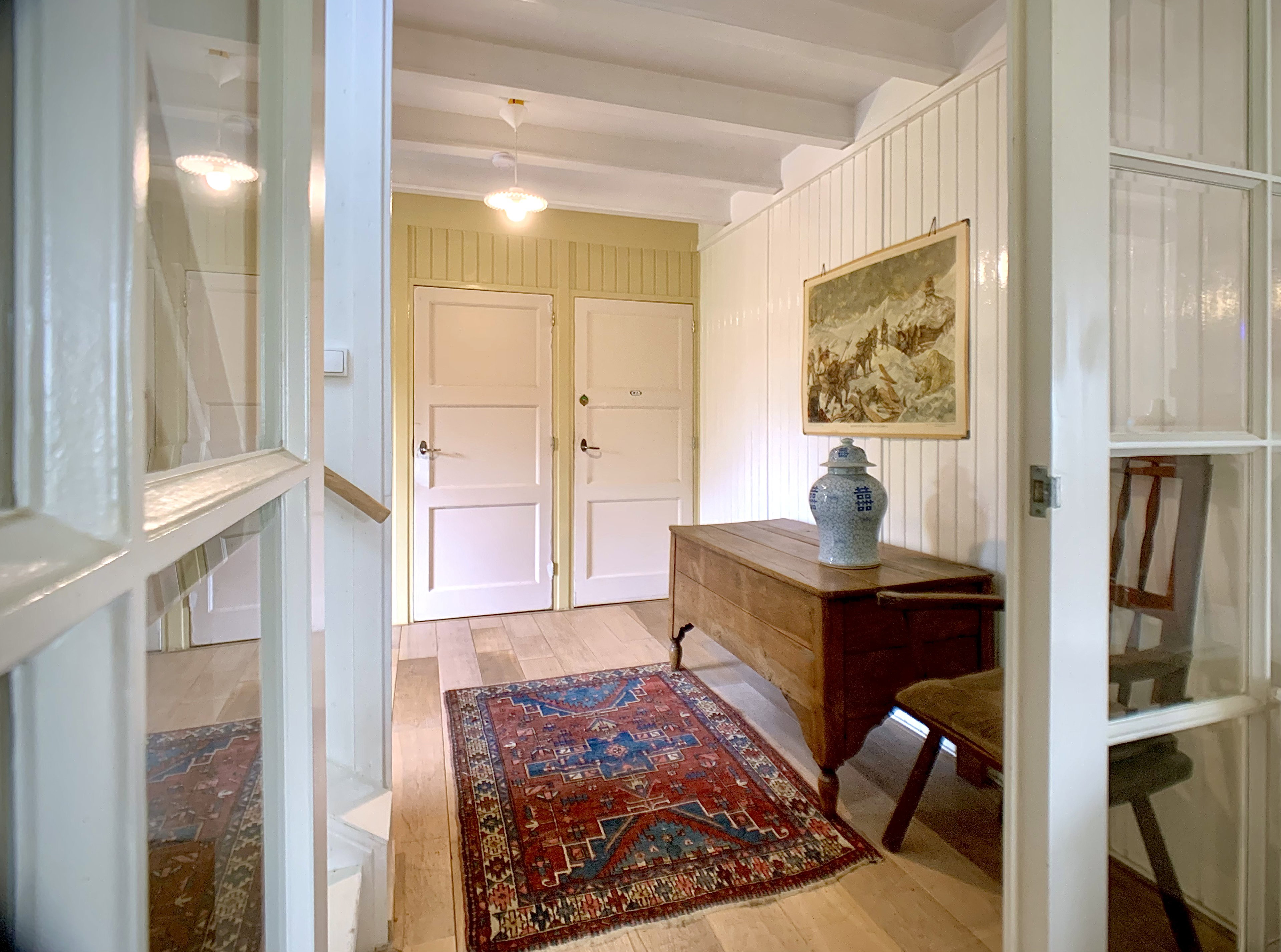 - image: 16