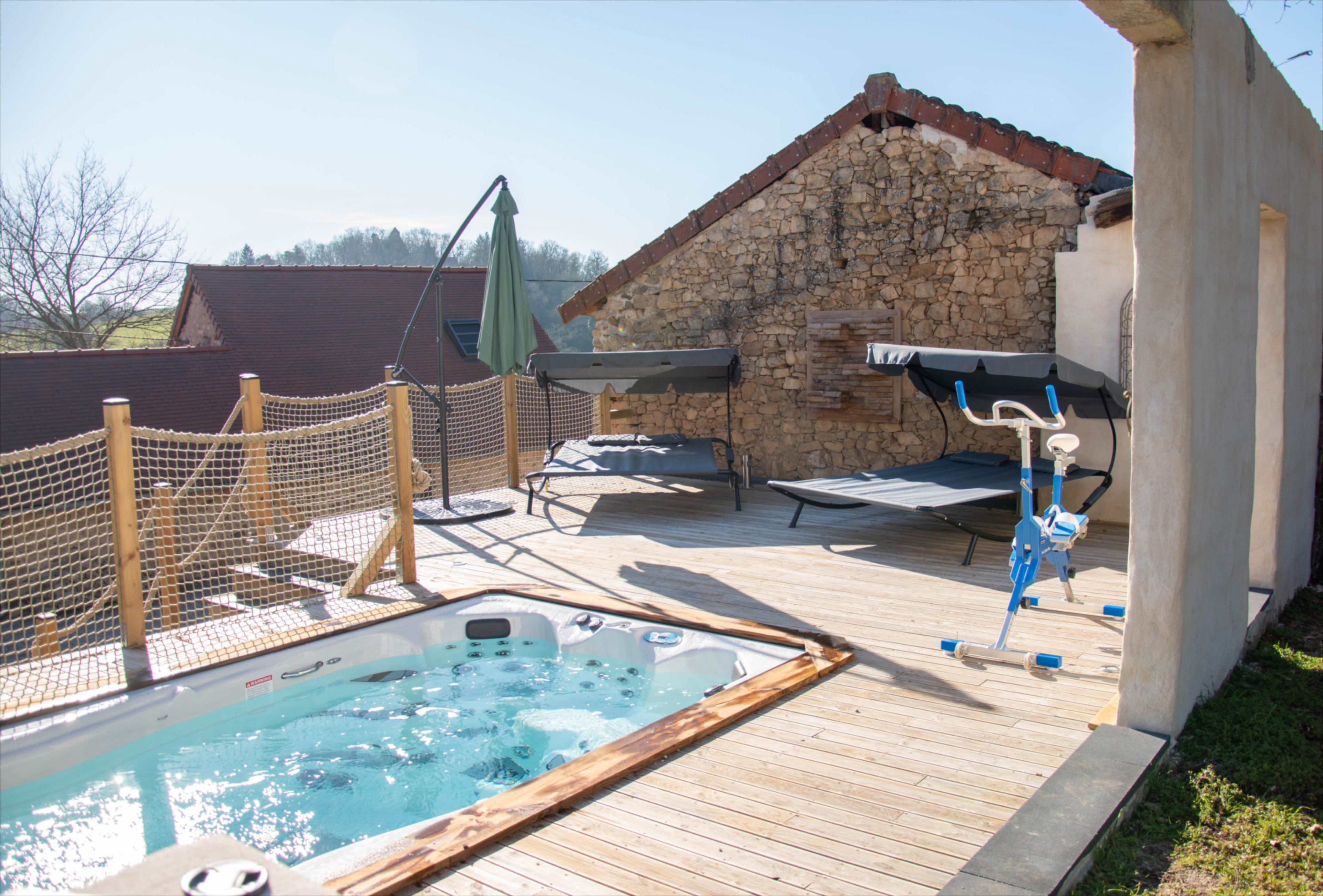 Maison nature à saint jean ligoure