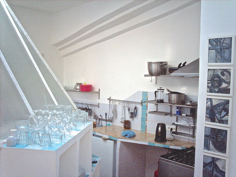 - image: 11