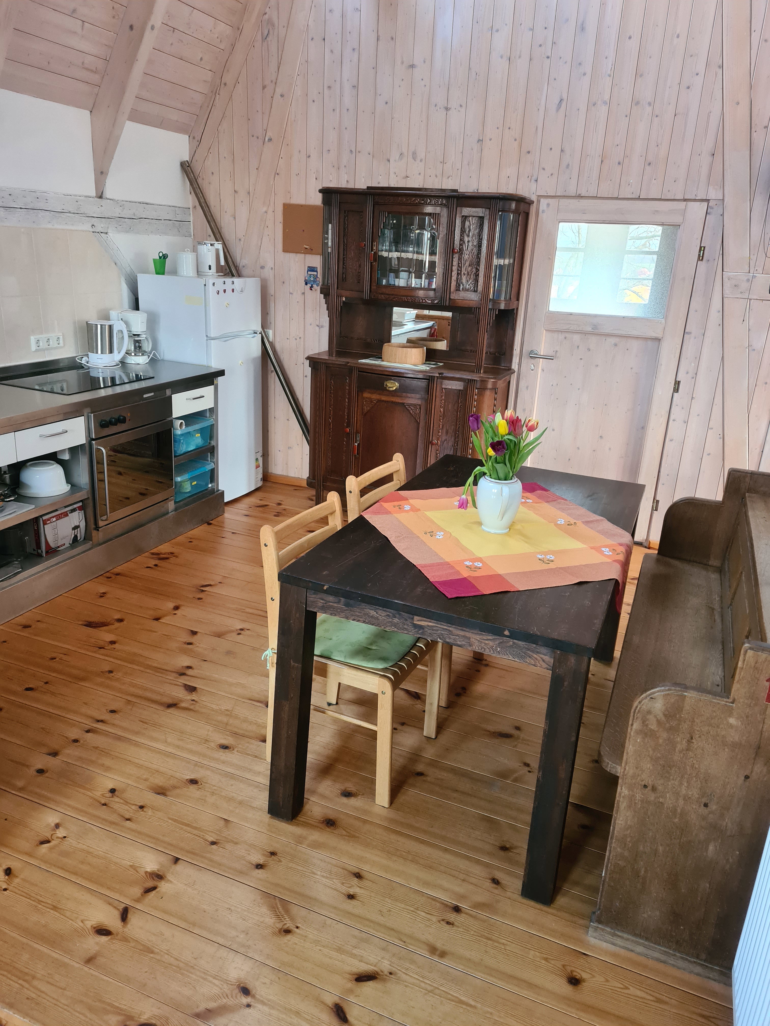 - image: 15