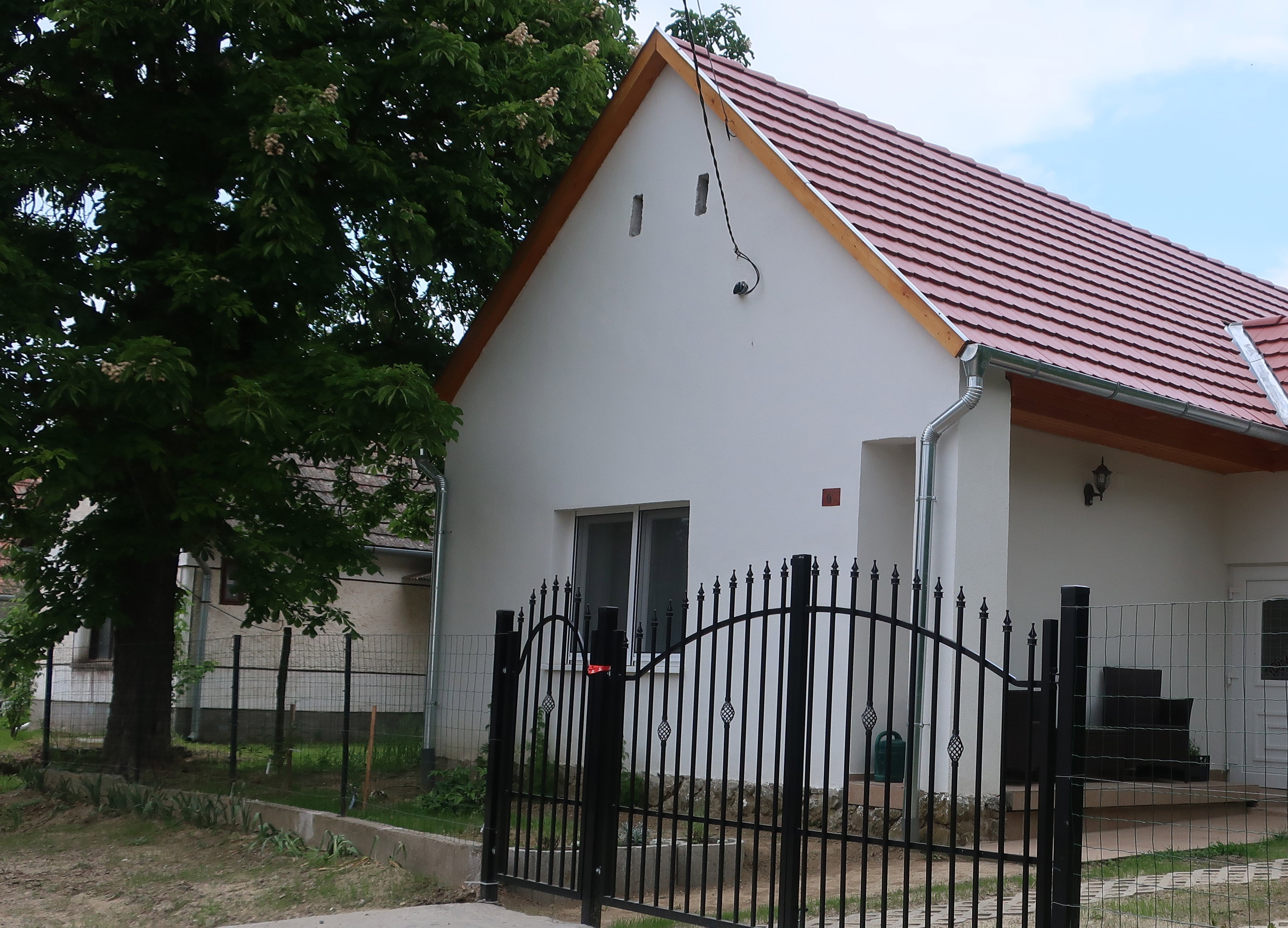 Naturhäuschen in Döbrököz