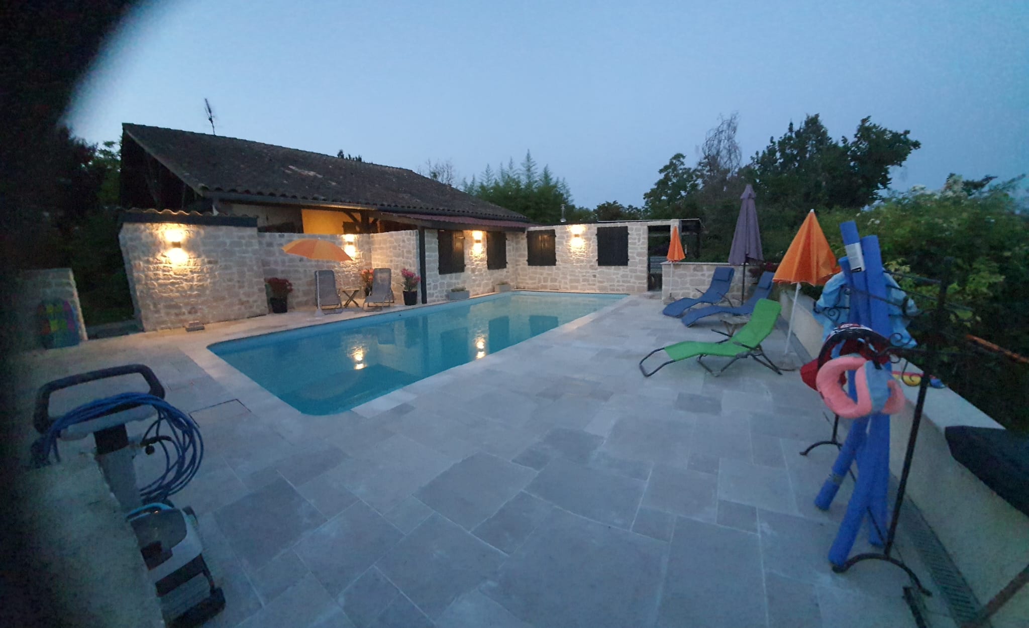 Maison nature à Montfermier